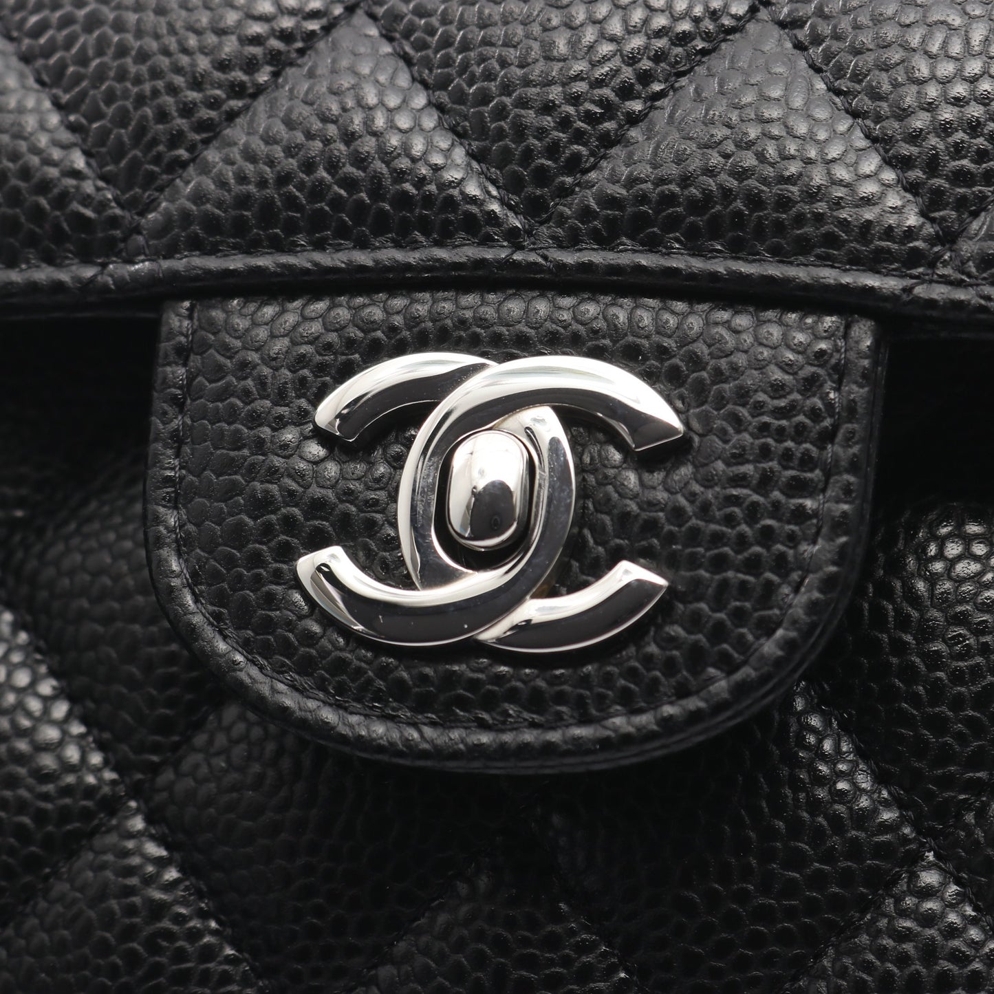 マトラッセ Wフラップ Wチェーンショルダーバッグ キャビアスキン ブラック シルバー金具 シャネル バッグ CHANEL