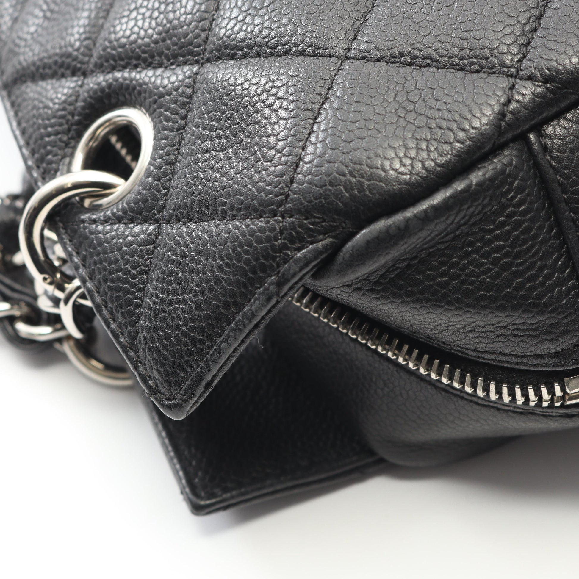 マトラッセ チェーンショルダーバッグ キャビアスキン ブラック シルバー金具 シャネル バッグ CHANEL