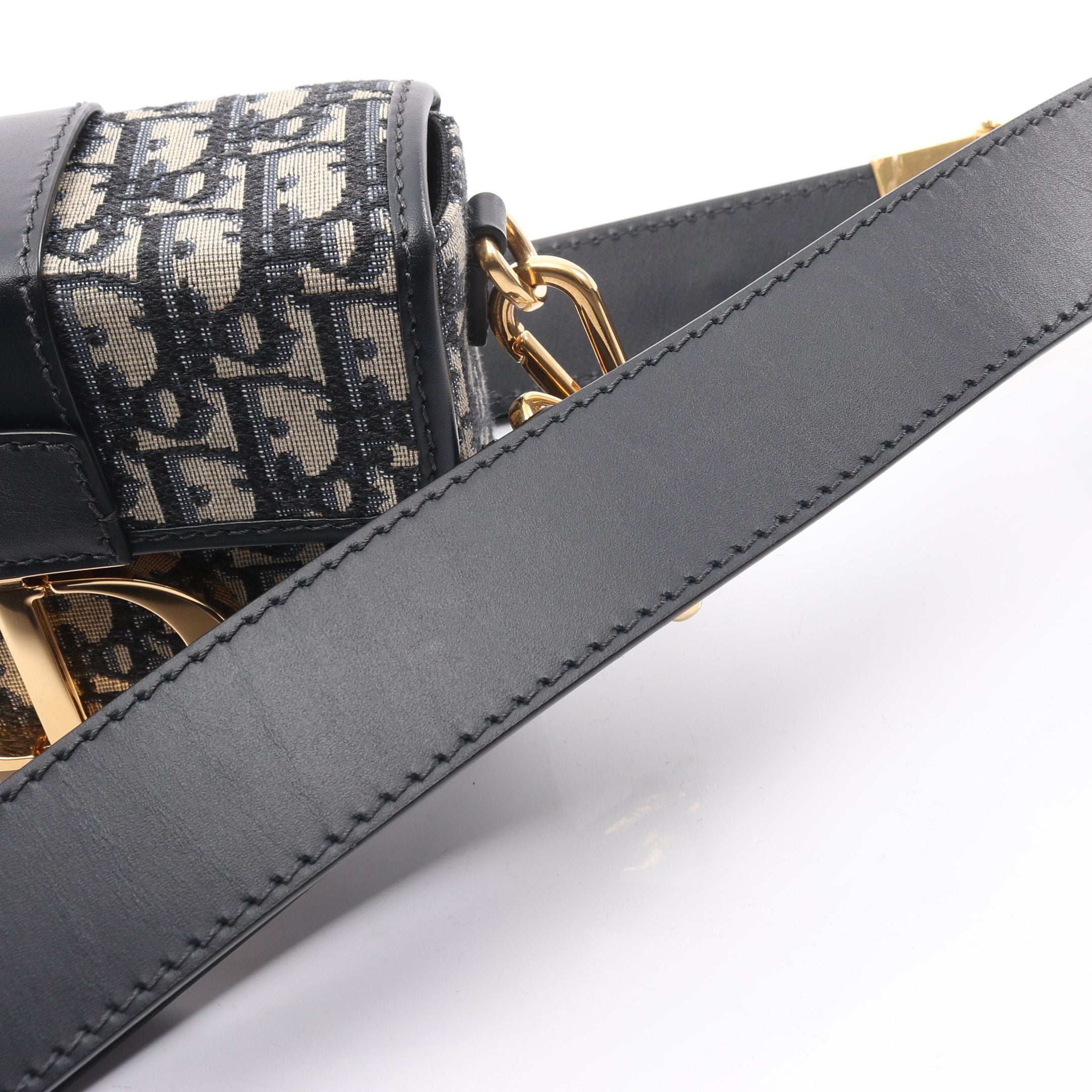 30 MONTAIGNE モンテーニュ ボックス オブリークジャカード ショルダー