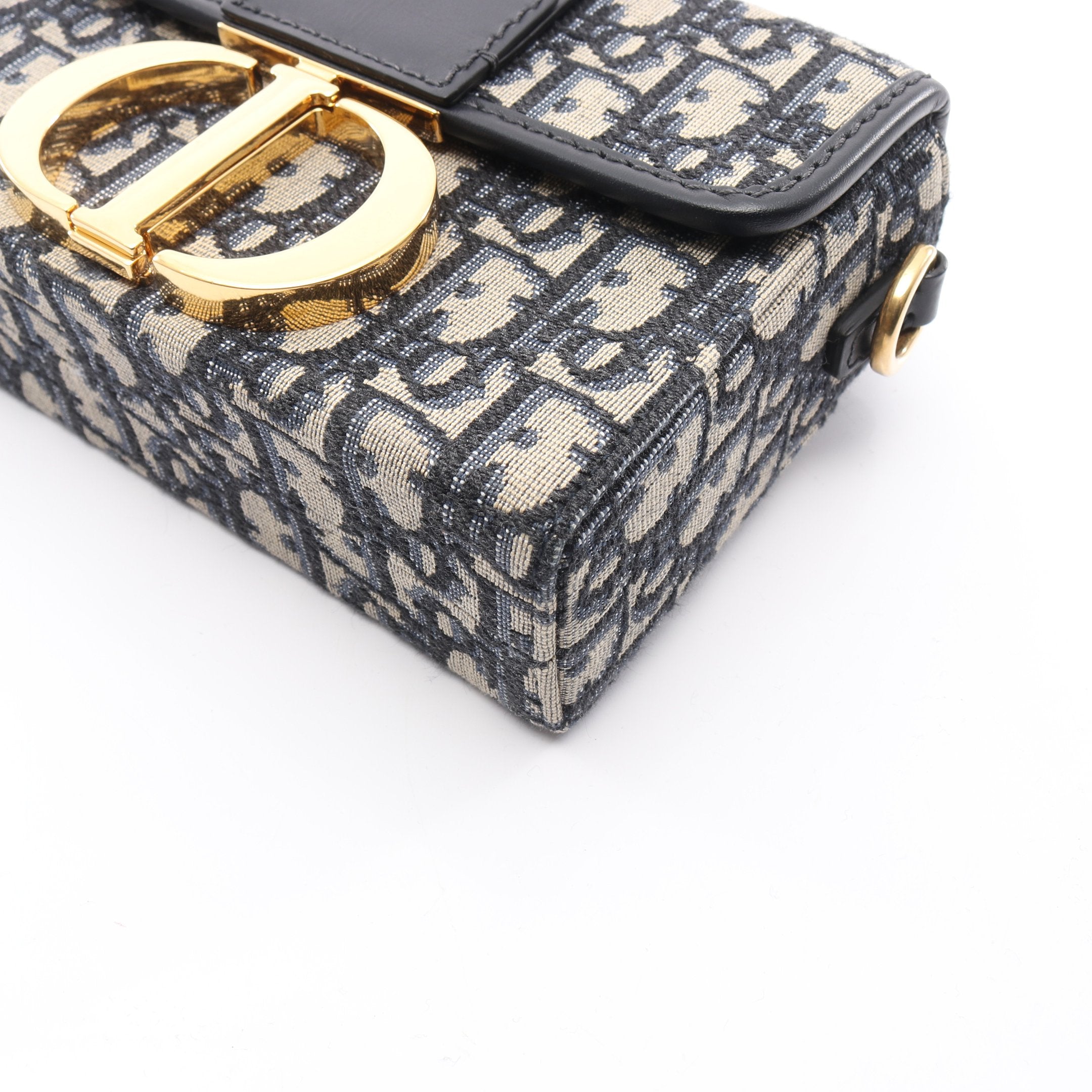 30 MONTAIGNE モンテーニュ ボックス オブリークジャカード ショルダー