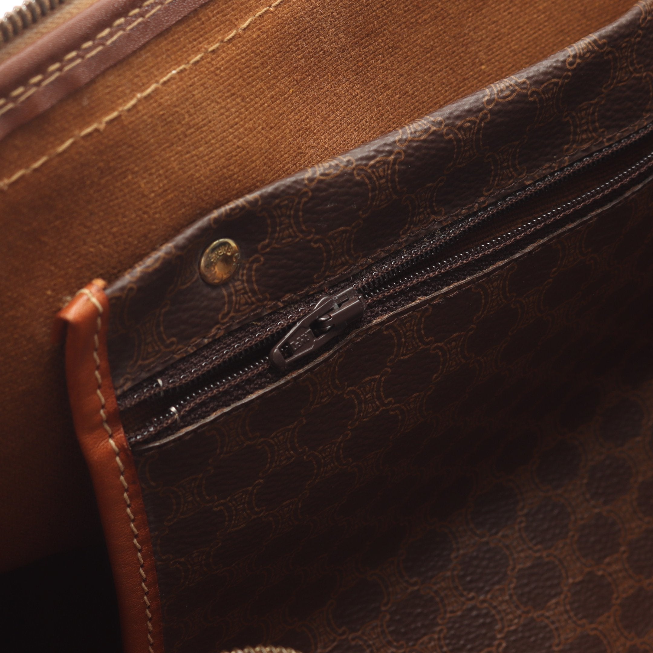 マカダム ボストンバッグ PVC レザー ダークブラウン ブラウン