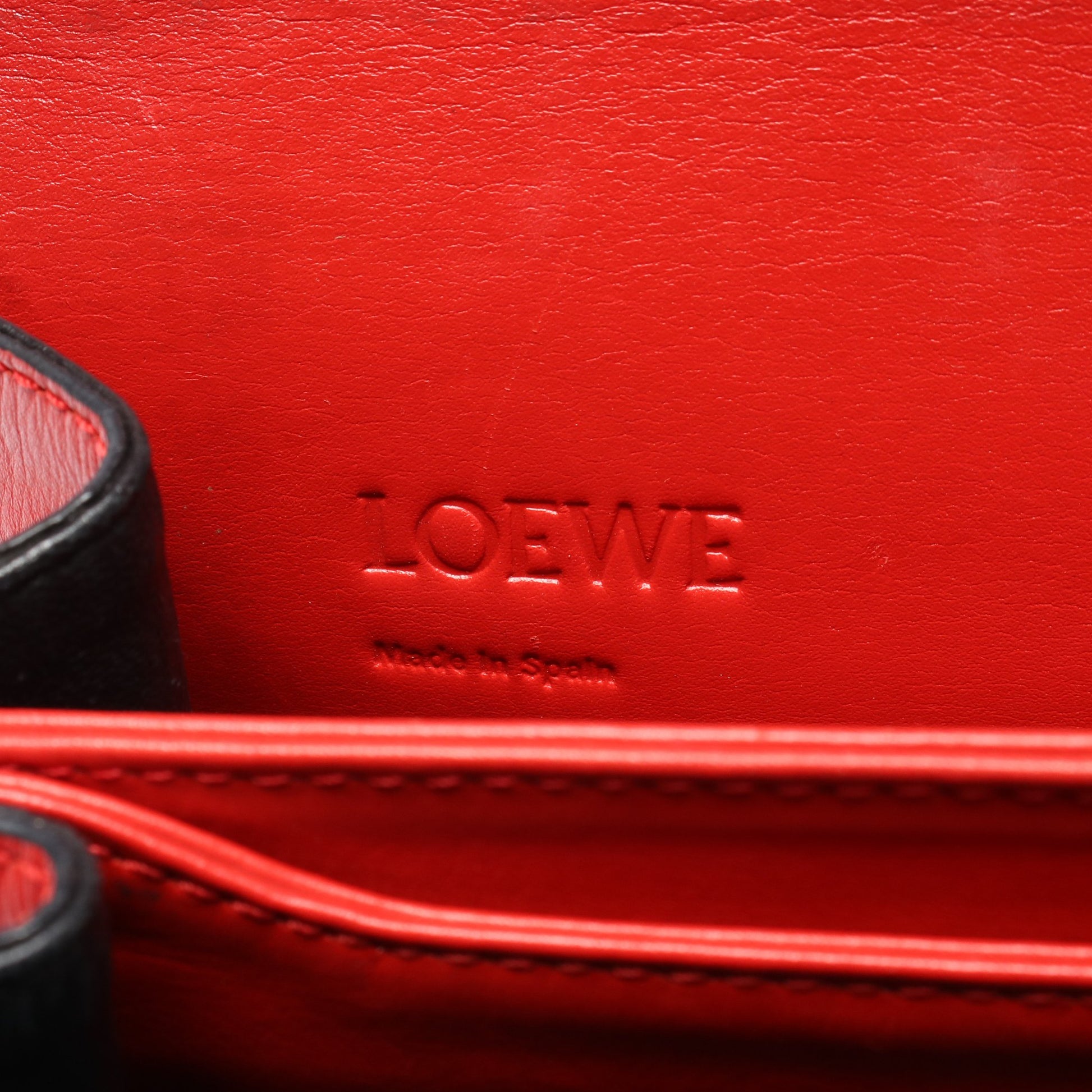 バルセロナ ショルダーバッグ レザー レッド ロエベ バッグ LOEWE