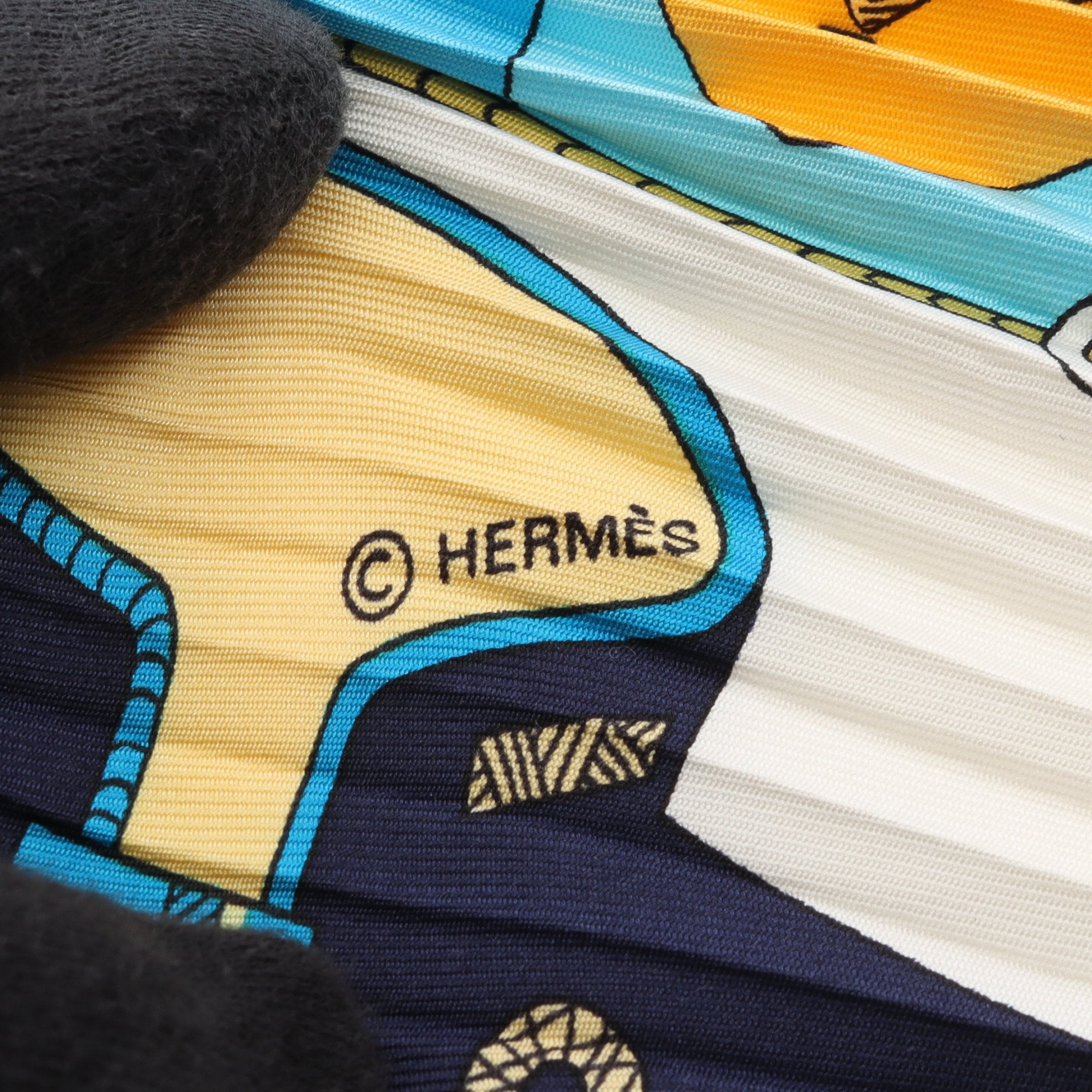 カレプリセ circus プリーツ スカーフ シルク ライトブルー マルチ