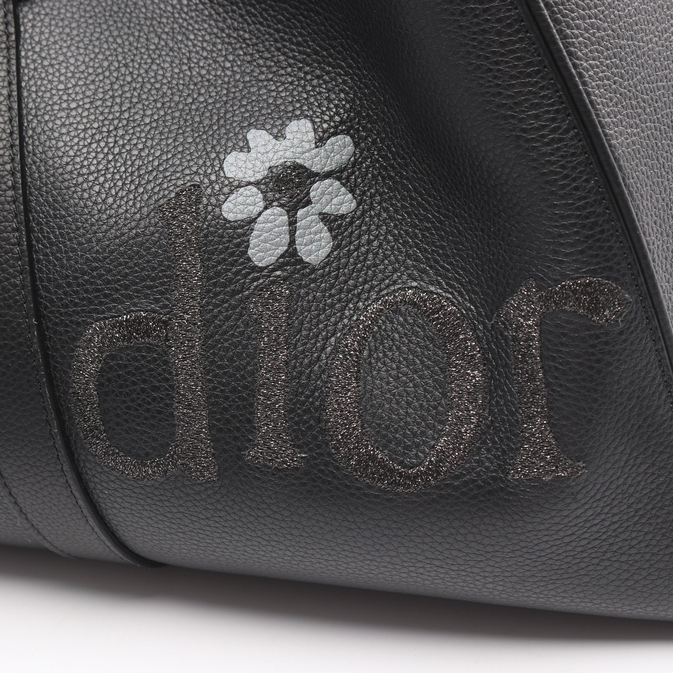 Dior ブラック レザーボストンバッグ 目を奪われるほど美しい。ディオールから上品なボストンバッグが新登場