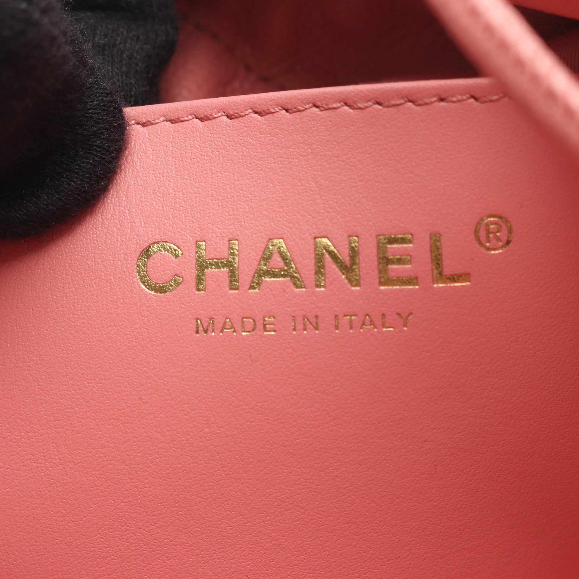 CHANEL 22 ミニ チェーンショルダーバッグ キャビアスキン ピンク ゴールド金具 2WAY シャネル バッグ CHANEL
