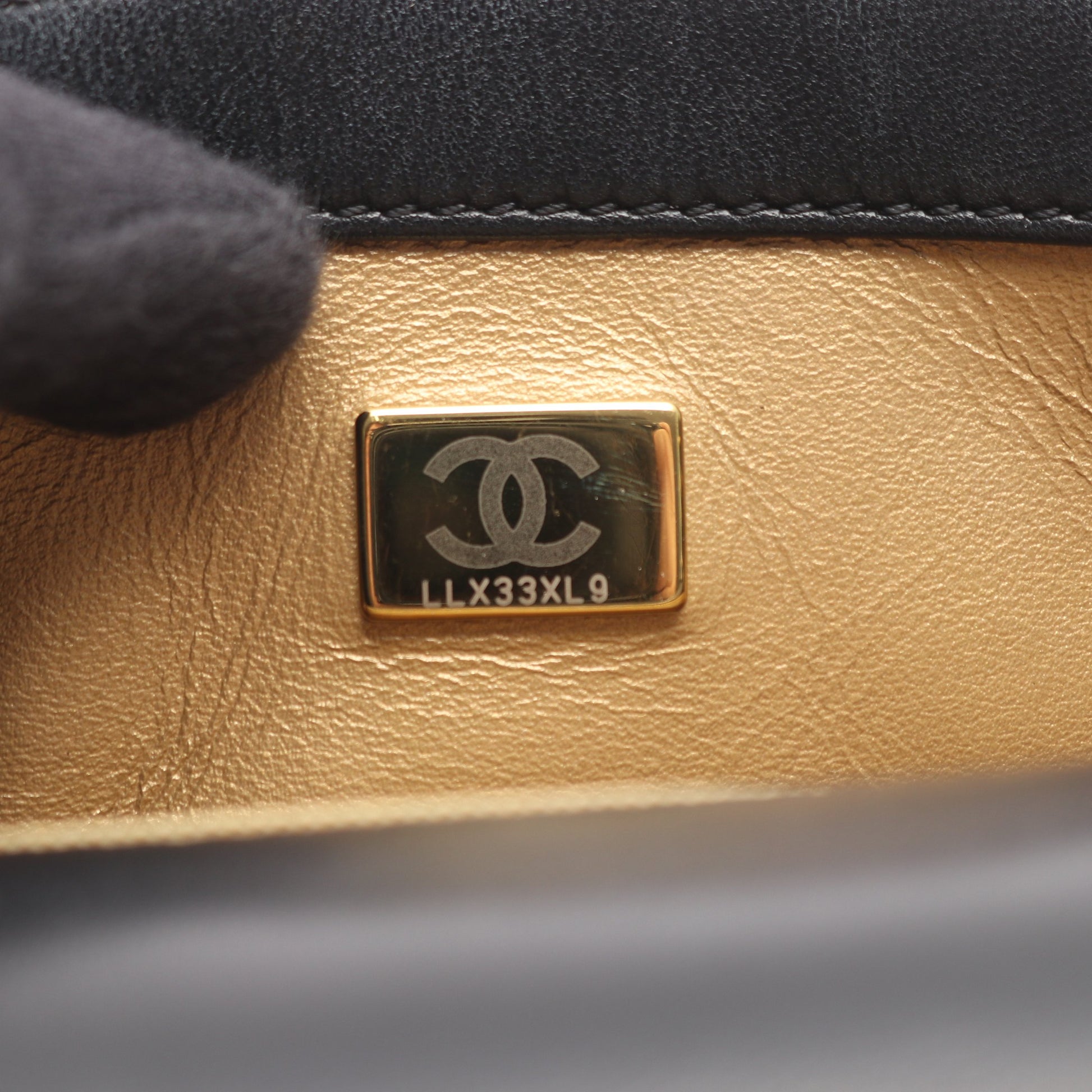 マトラッセ チェーンショルダーバッグ ラムスキン ブラック ゴールド金具 シャネル バッグ CHANEL