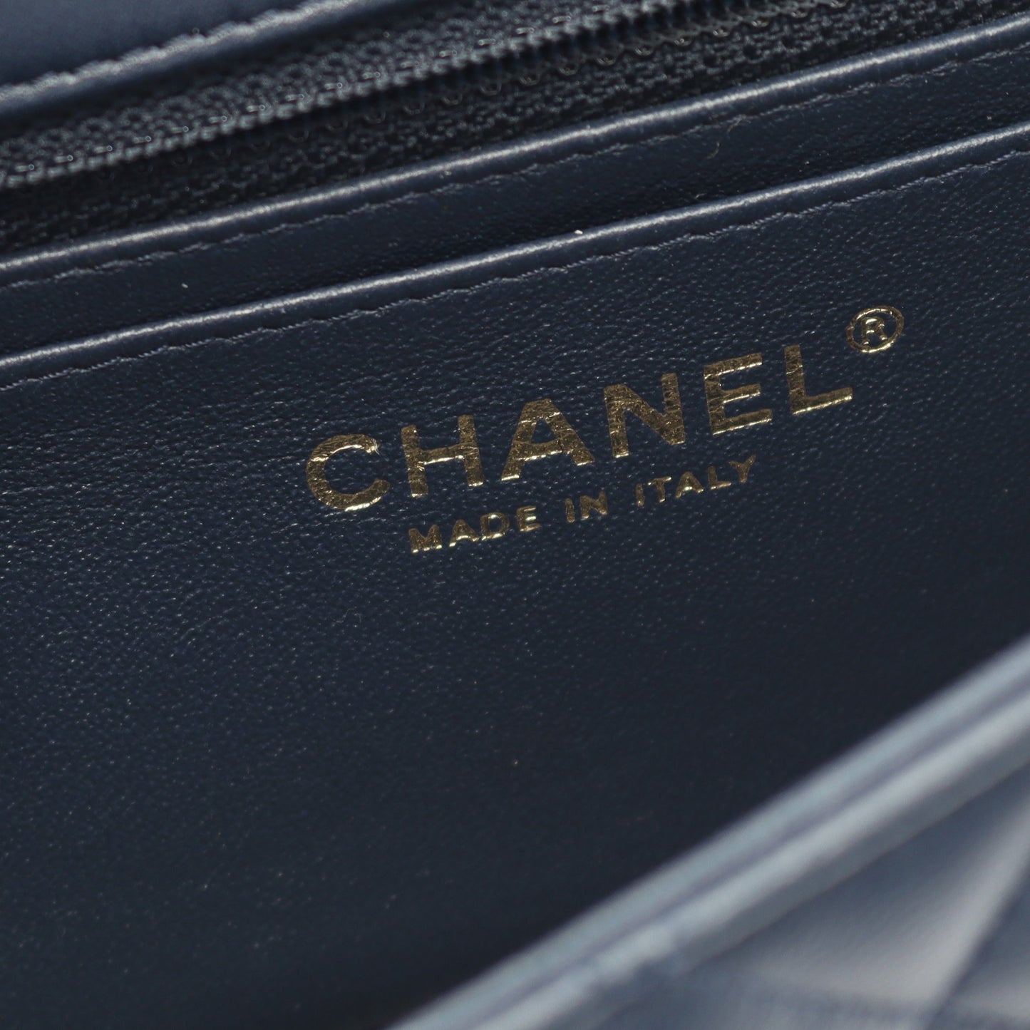 ミニマトラッセ20 チェーンショルダーバッグ ラムスキン ネイビー ゴールド金具 シャネル バッグ CHANEL