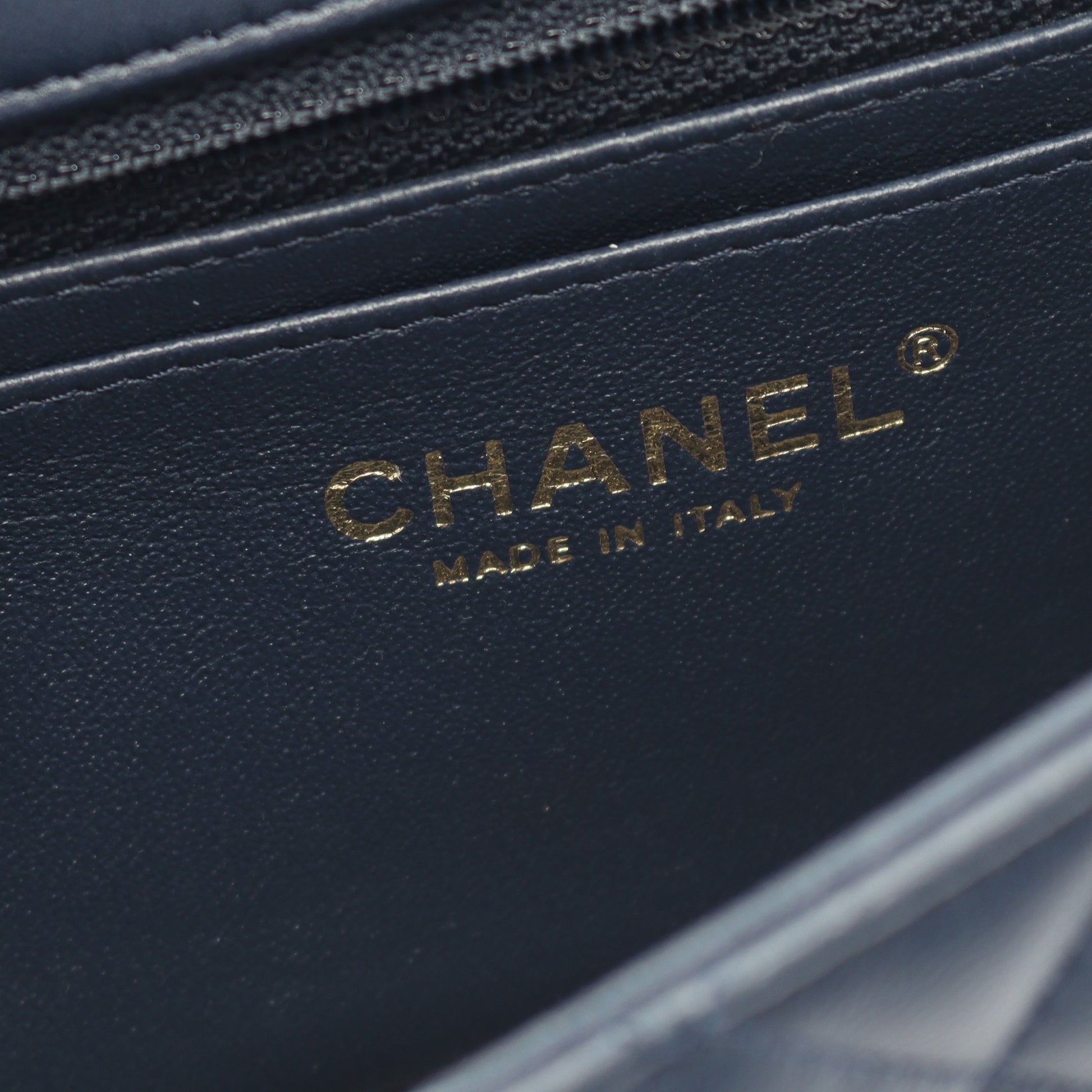 ミニマトラッセ20 チェーンショルダーバッグ ラムスキン ネイビー ゴールド金具 シャネル バッグ CHANEL