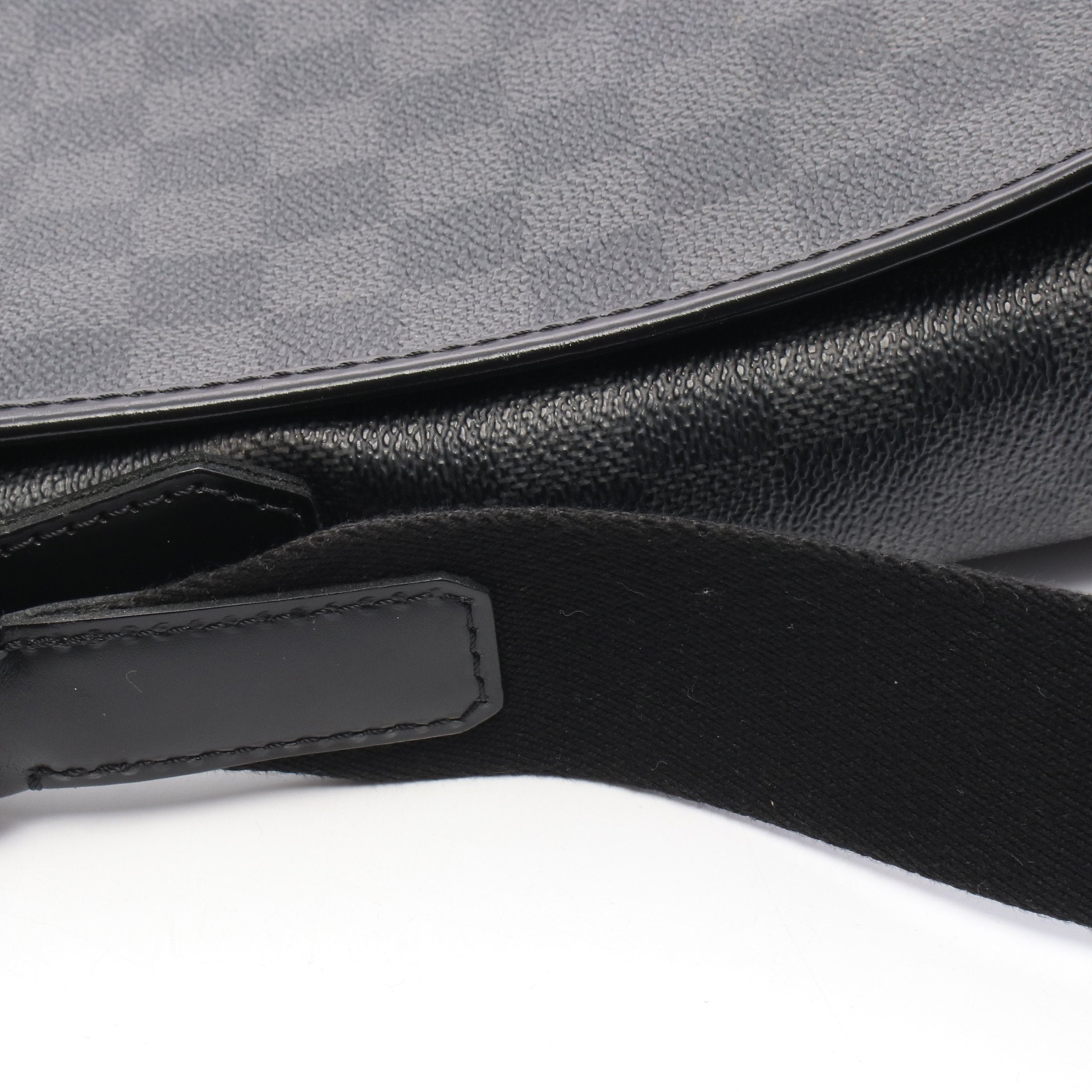 ダニエルMM ダミエグラフィット ショルダーバッグ PVC レザー ブラック