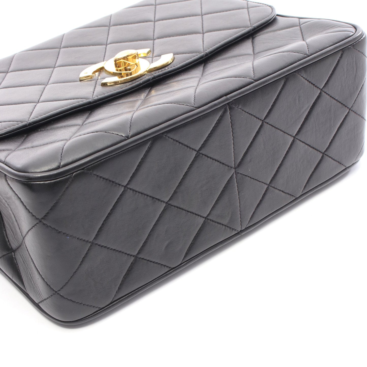 マトラッセ チェーンショルダーバッグ ラムスキン ブラック ゴールド金具 シャネル バッグ CHANEL