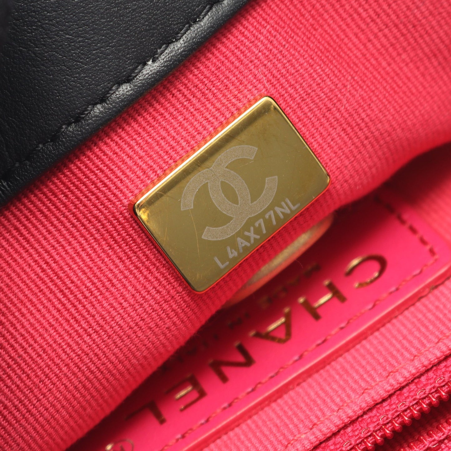 マトラッセ スモール フラップ チェーンショルダーバッグ ラムスキン ブラック ゴールド金具 シャネル バッグ CHANEL