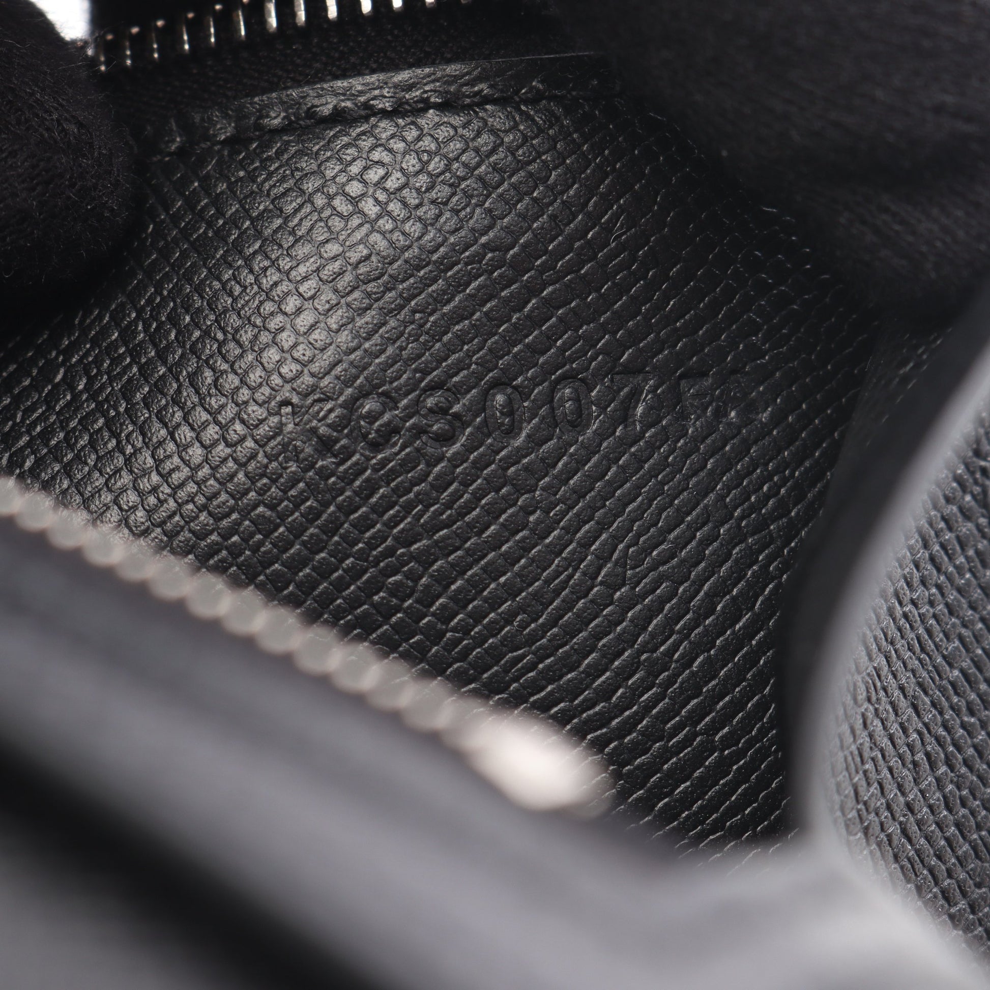 ベアンコンパクト ソーブラック 二つ折り財布 ヴォーマダム ブラック ブラック金具 K刻印 エルメス 財布・小物 HERMES