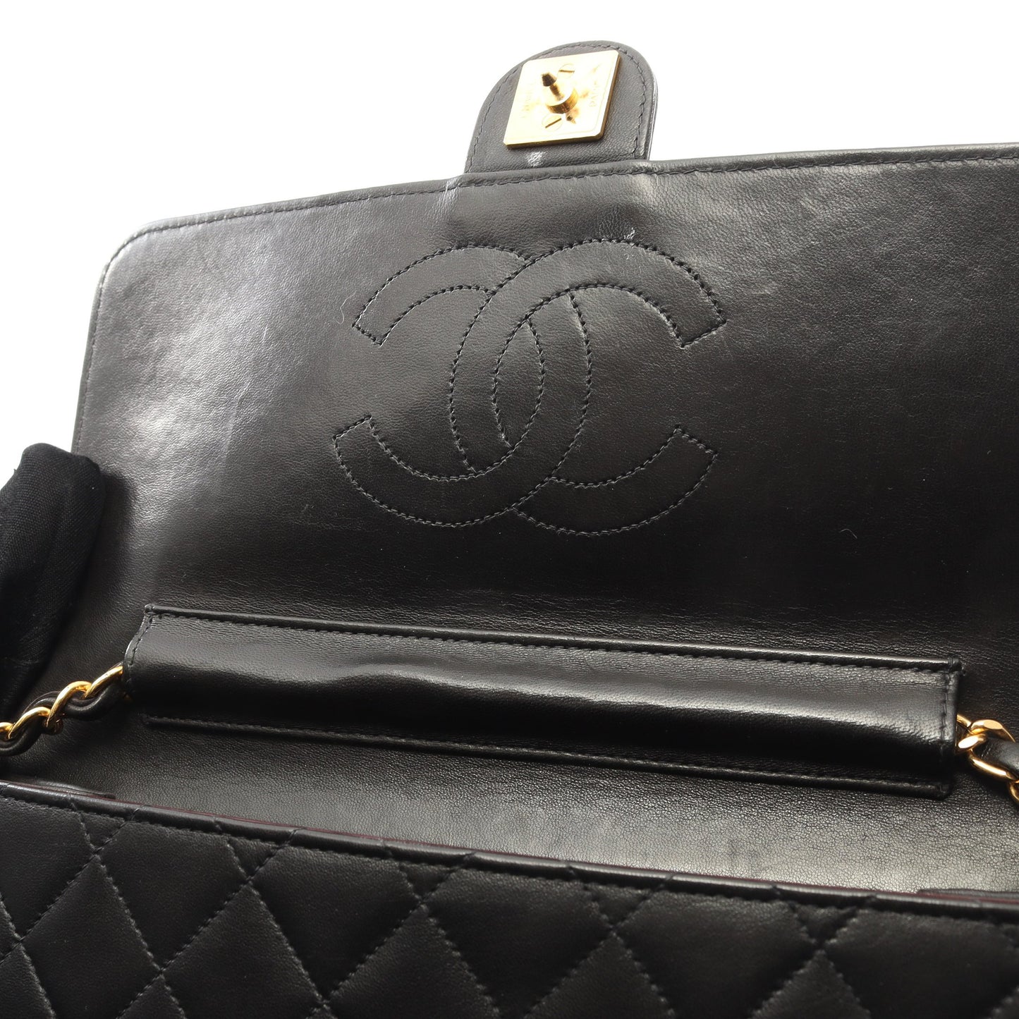 マトラッセ チェーンショルダーバッグ ラムスキン ブラック ゴールド金具 プッシュロック シャネル バッグ CHANEL