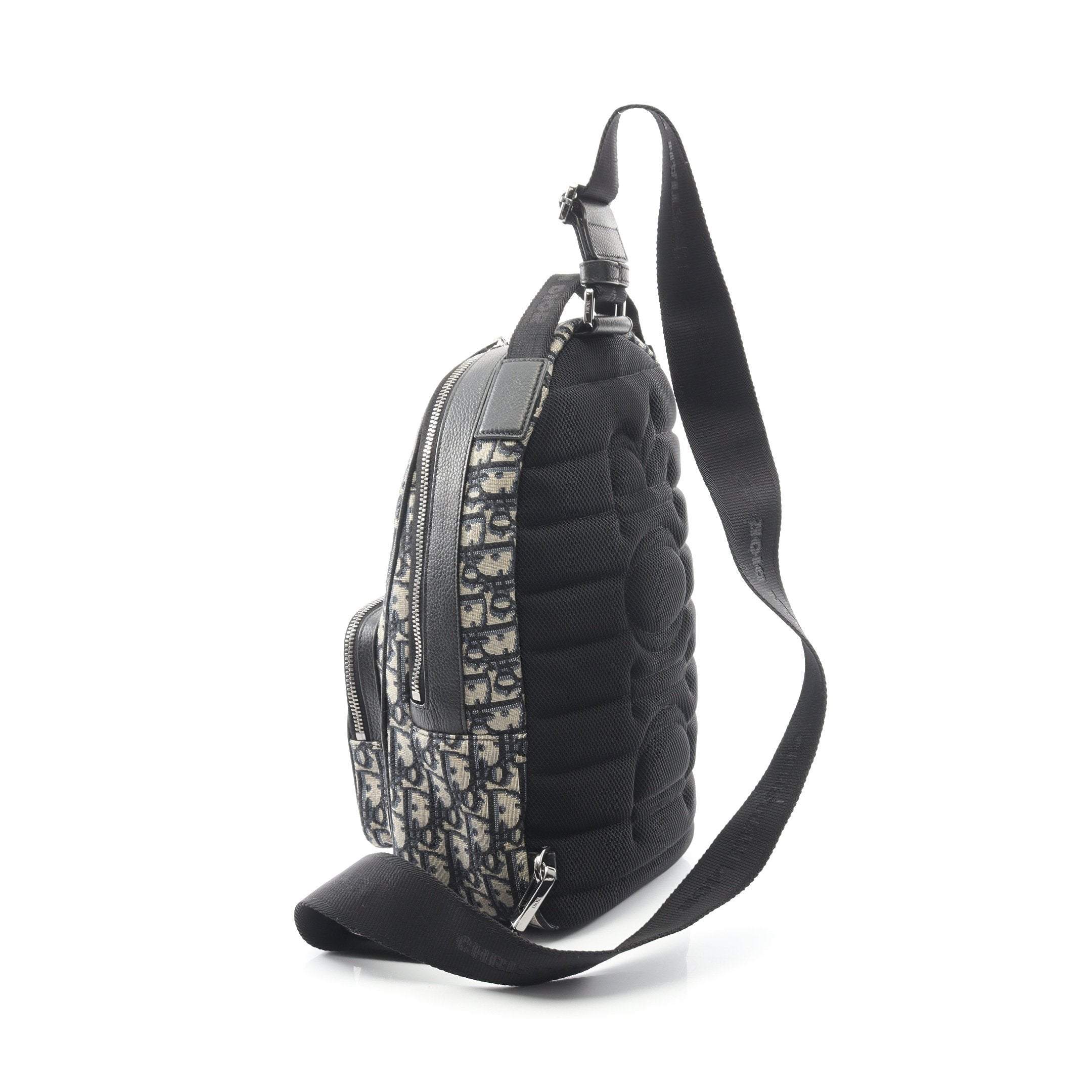 【美品】クリスチャン　ディオール　ミニ　スリングバック　ボディバッグ　ブラック Christian Dior（クリスチャン・ディオール） クリスチャン ディオール