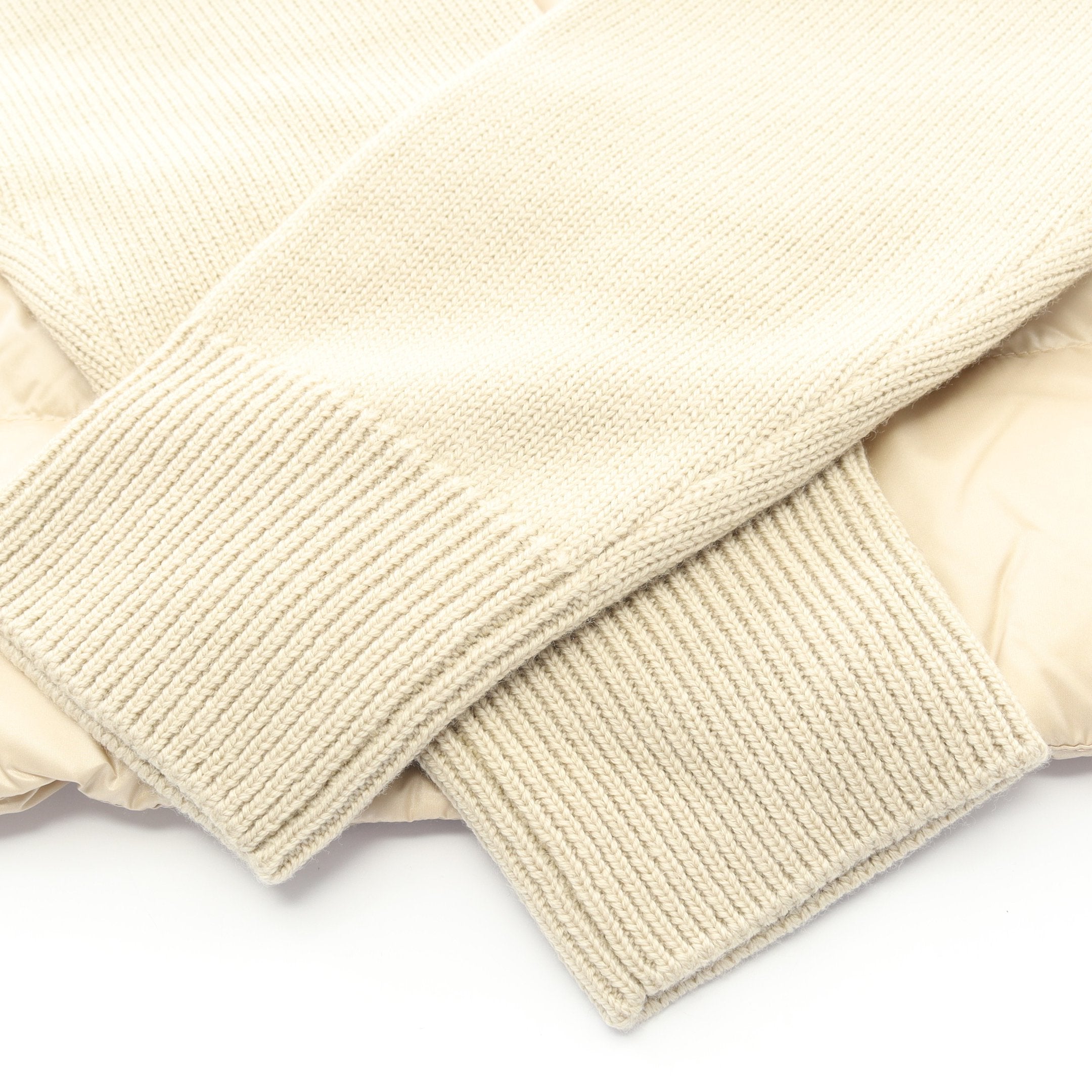 【極美品】MONCLER カーディガン ダウン 切替 ベージュ S maido-selection_252-056