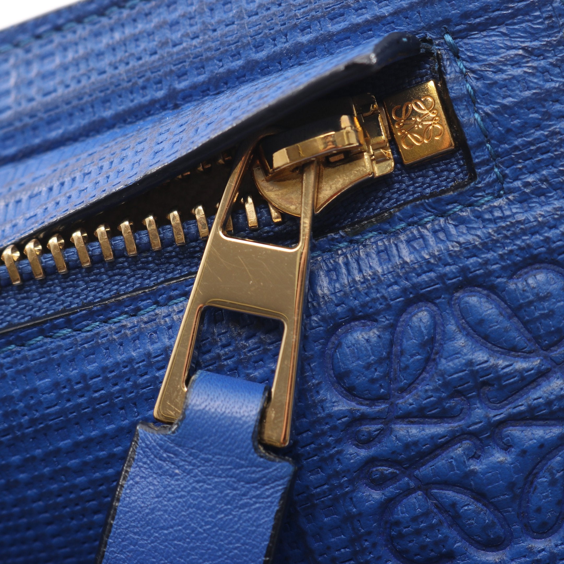 Tポーチ リネン アナグラム クラッチバッグ レザー ブルー ロエベ – RECLO