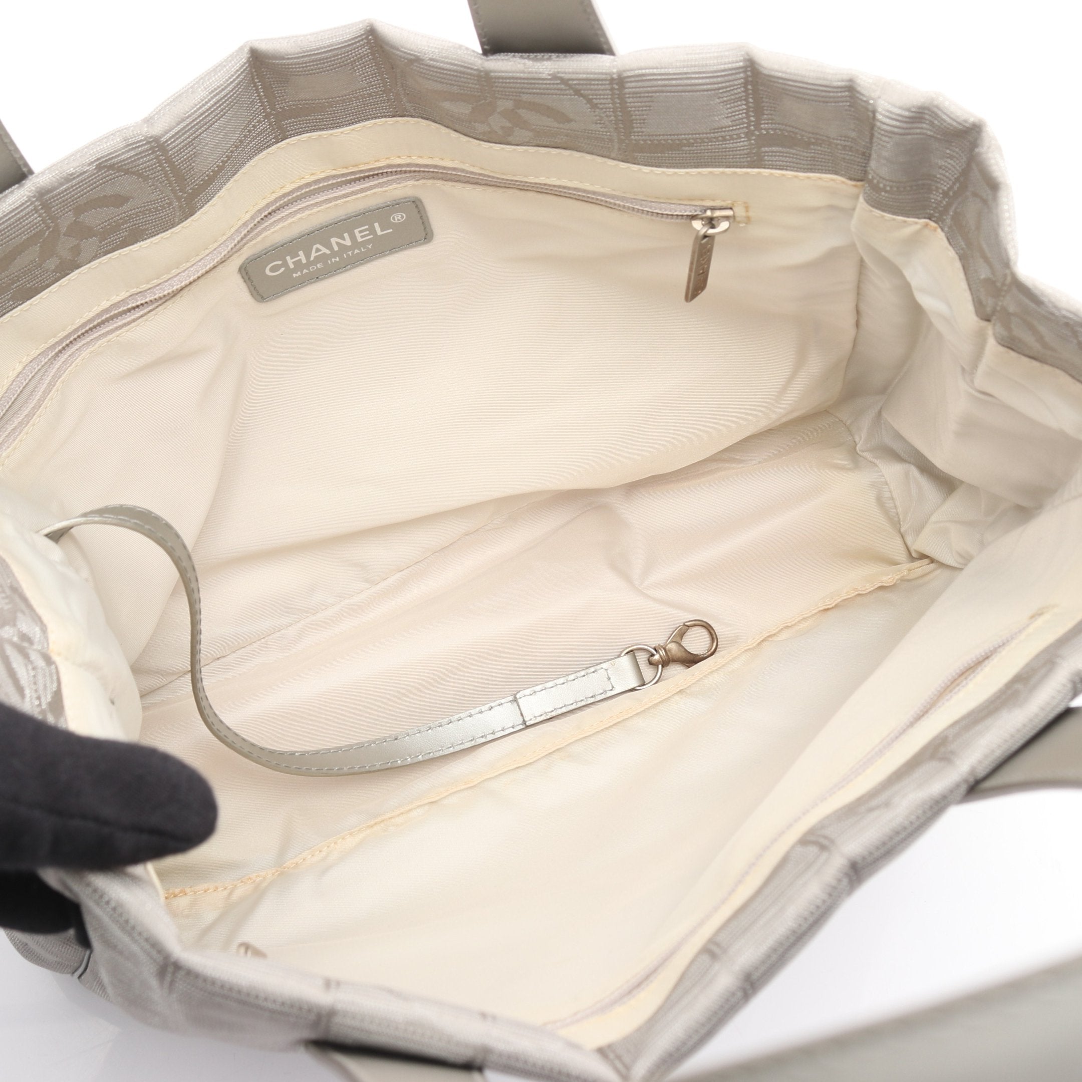 ニュートラベルラインPM ハンドバッグ トートバッグ キャンバス レザー