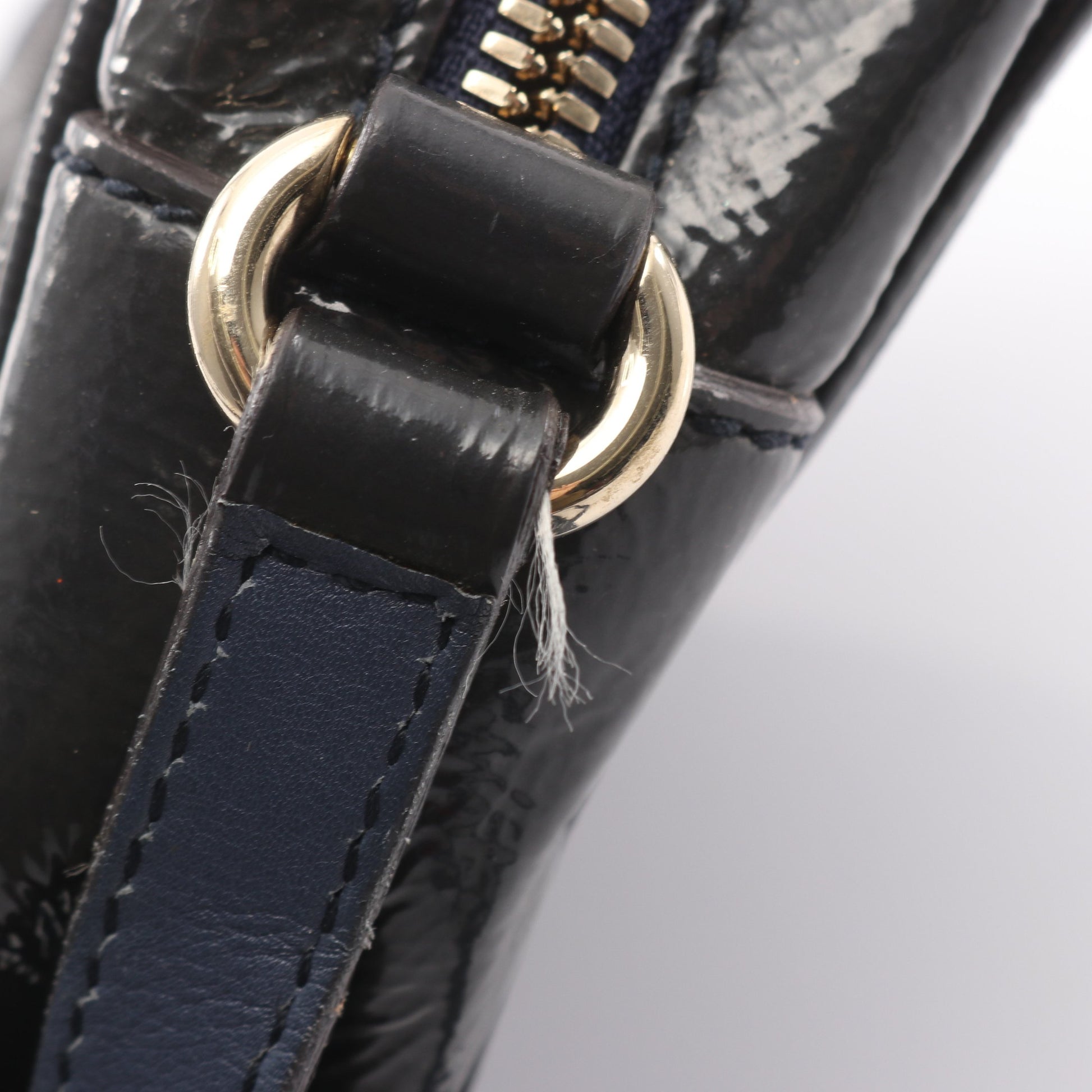 ソーホー ディスコバッグ インターロッキングG ショルダーバッグ エナメルレザー ダークネイビー グッチ バッグ GUCCI