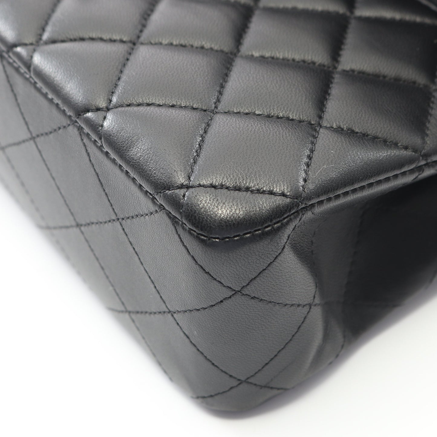 マトラッセ Wフラップ Wチェーンショルダーバッグ キャビアスキン ブラック シルバー金具 シャネル バッグ CHANEL