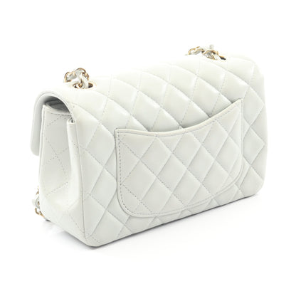 ミニマトラッセ20 チェーンショルダーバッグ ラムスキン ライトグレー ゴールド金具 シャネル バッグ CHANEL