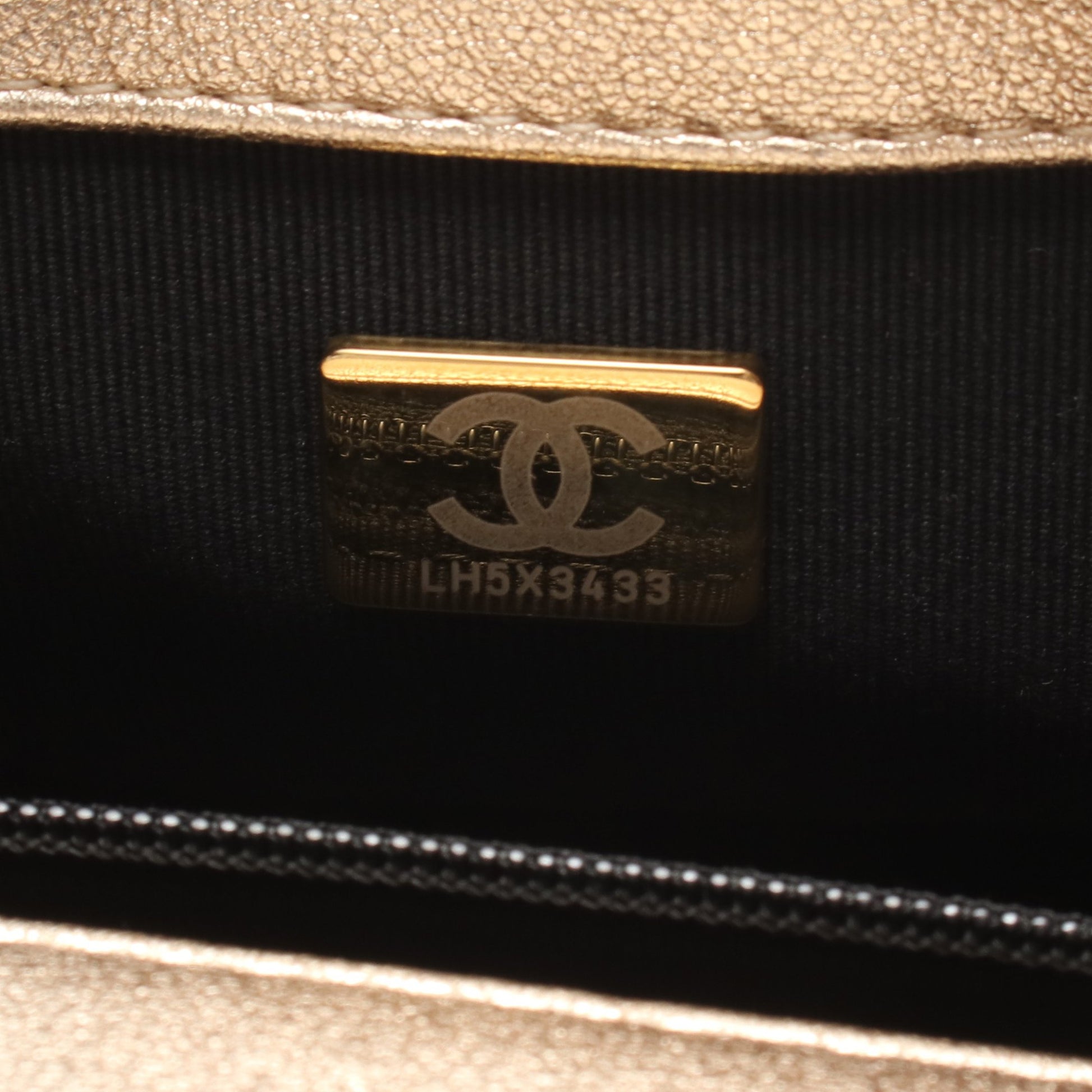 マトラッセ チェーンショルダーバッグ レザー ゴールド ゴールド金具 シャネル バッグ CHANEL