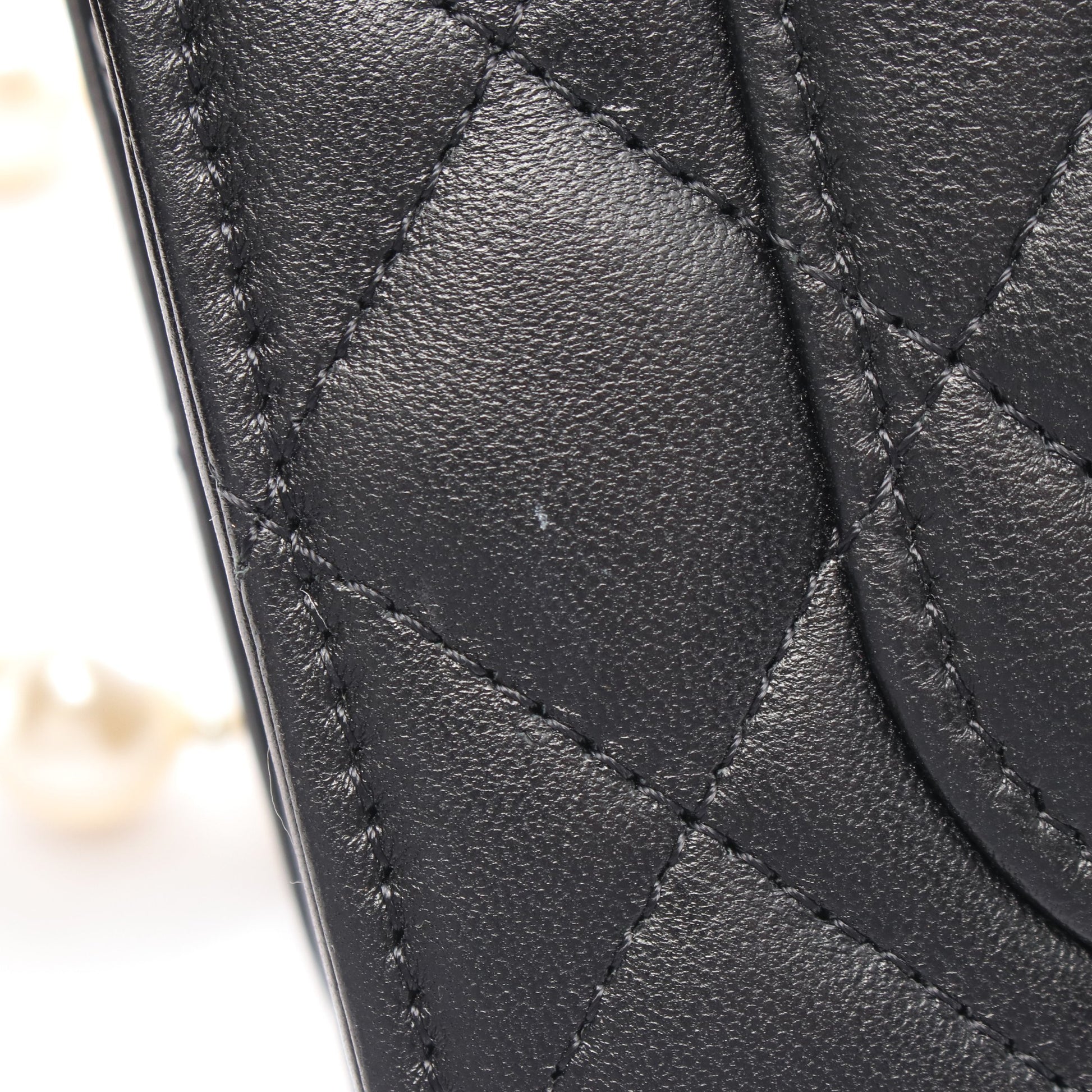 マトラッセ パール チェーンウォレット レザー ブラック ゴールド金具 シャネル バッグ CHANEL