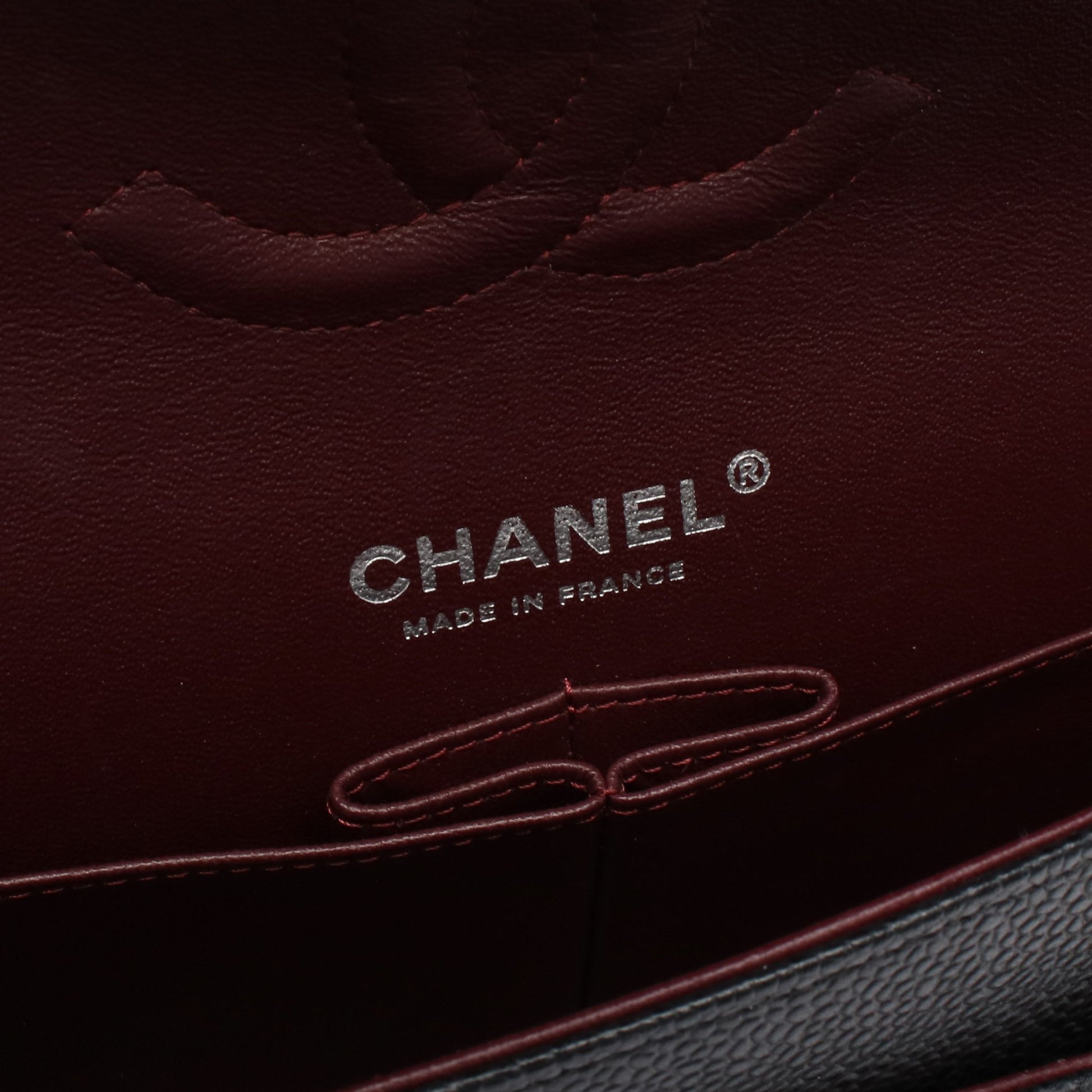マトラッセ Wフラップ Wチェーンショルダーバッグ キャビアスキン ブラック シルバー金具 シャネル バッグ CHANEL