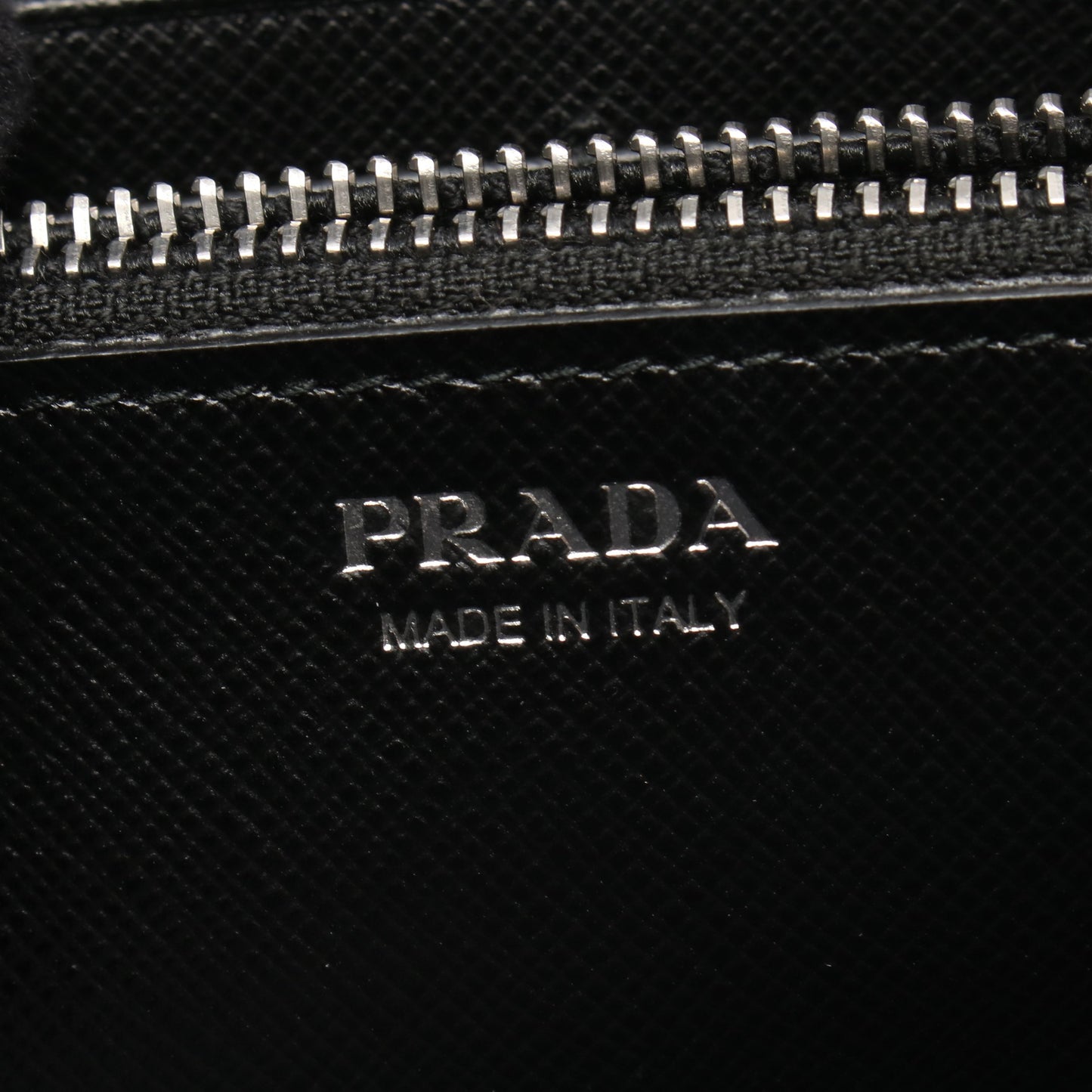 TESSUTO 二つ折り長財布 ナイロン レザー ブラック プラダ 財布・小物 PRADA