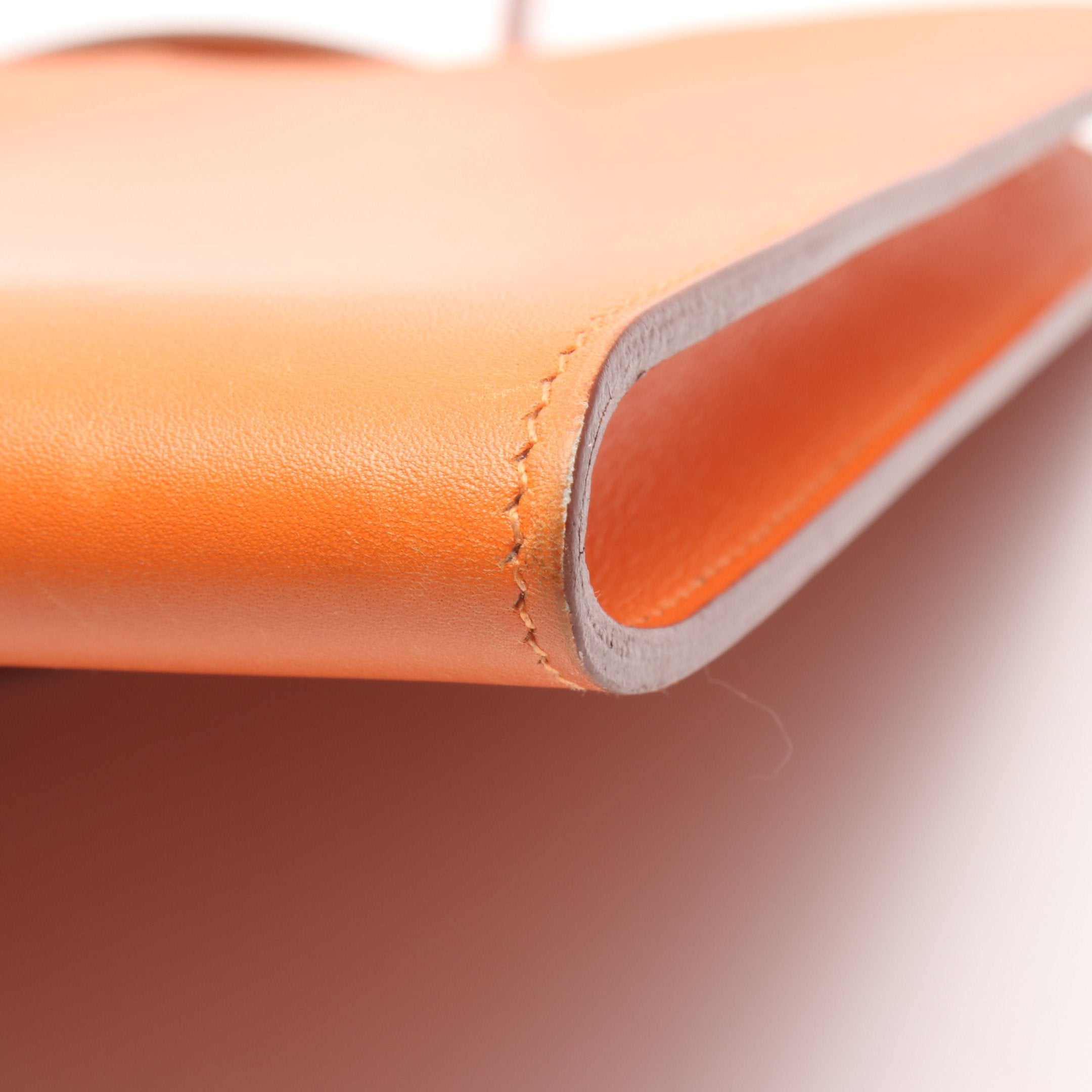 エルメス HERMES オニメトゥ ショルダーバッグ バッグ レザー カーフ（牛革） ヴォーバレニア / クリノラン ヴォーバレニア □I刻印（2005年製造） レディース ブラウン系 【中古】 オニメトゥ ショルダーバッグ ヴォータデラクト オレンジ □F刻印