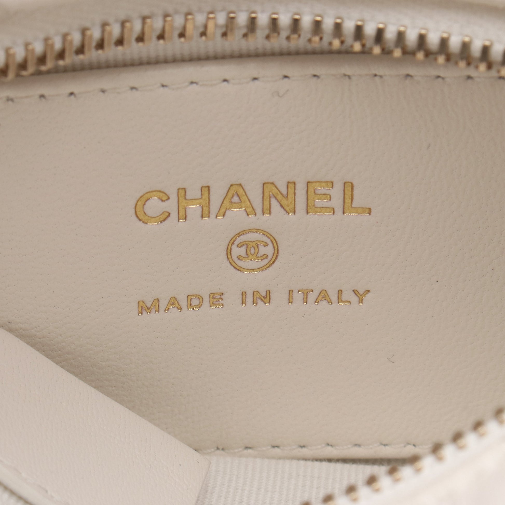 マトラッセ ハンドバッグ レザー ホワイト ゴールド金具 シャネル バッグ CHANEL