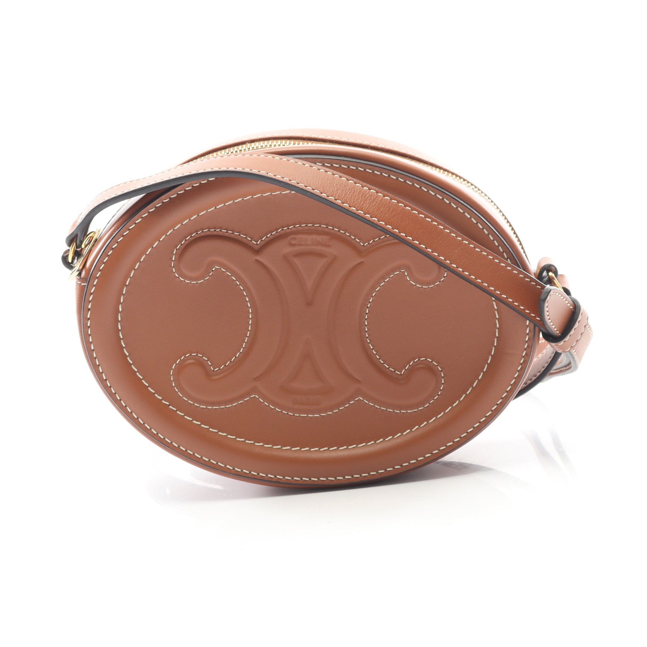 【値下げ中】セリーヌ　クロスボディ　オーバルパースキュイルトリオンフ　ショルダー セリーヌクロスボディオーバルパースキュイルトリオンフショルダーバッグ