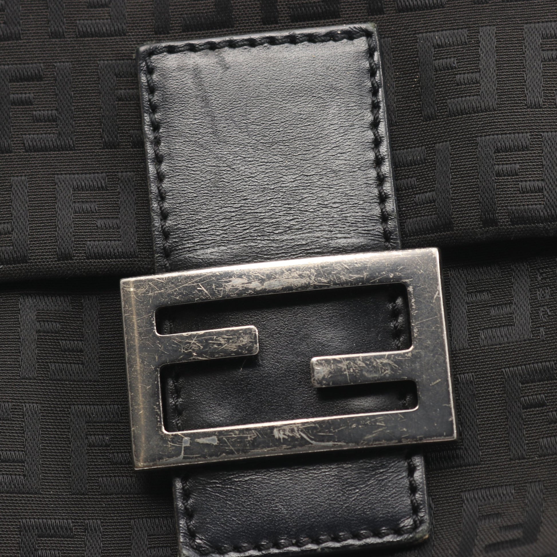 ズッキーノ ショルダーバッグ キャンバス レザー ブラック フェンディ バッグ FENDI