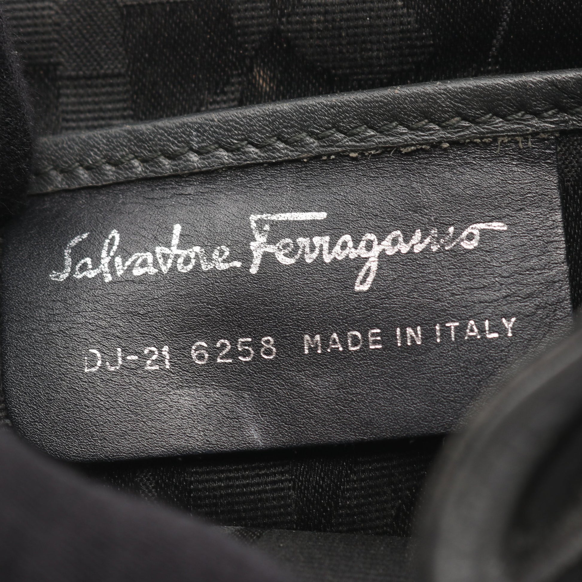 ダブルガンチーニ バックパック リュックサック レザー ダークグレー サルヴァトーレフェラガモ バッグ Salvatore Ferragamo