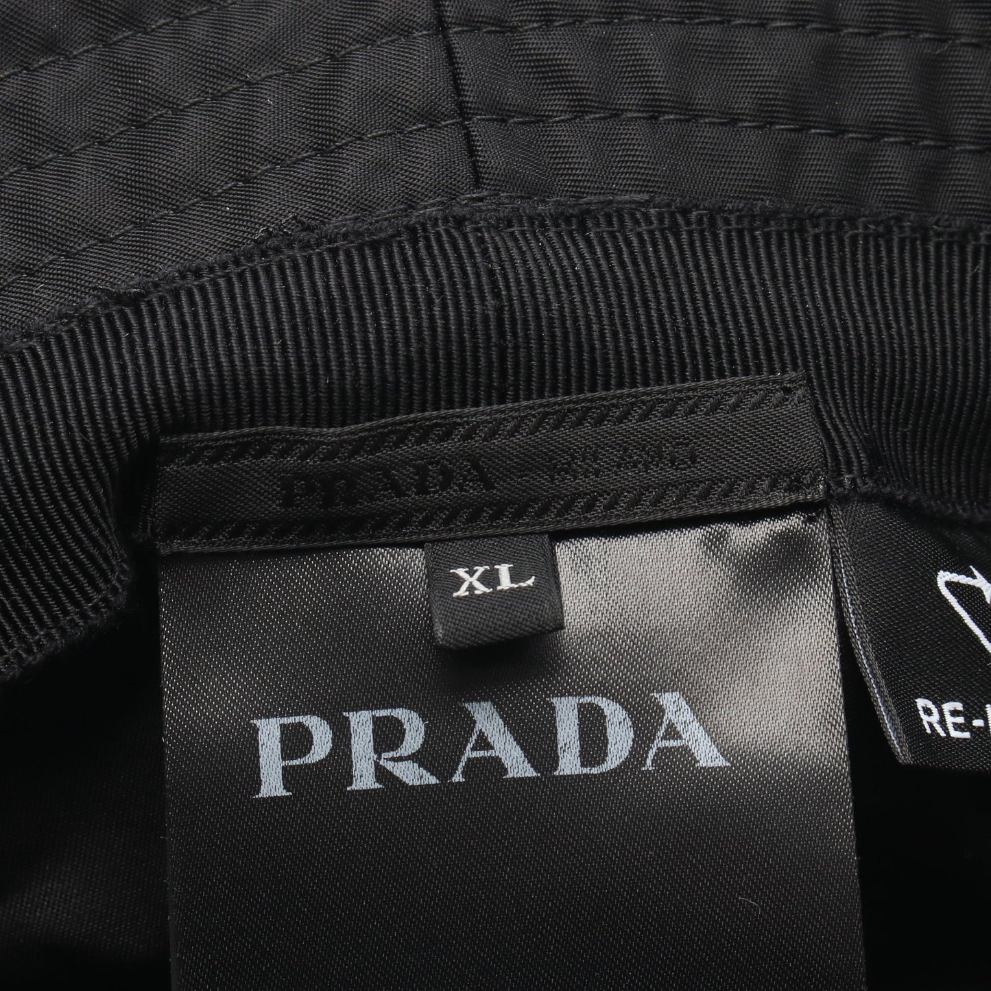 トライアングルロゴ バケット ハット ナイロン ブラック プラダ 財布・小物 PRADA