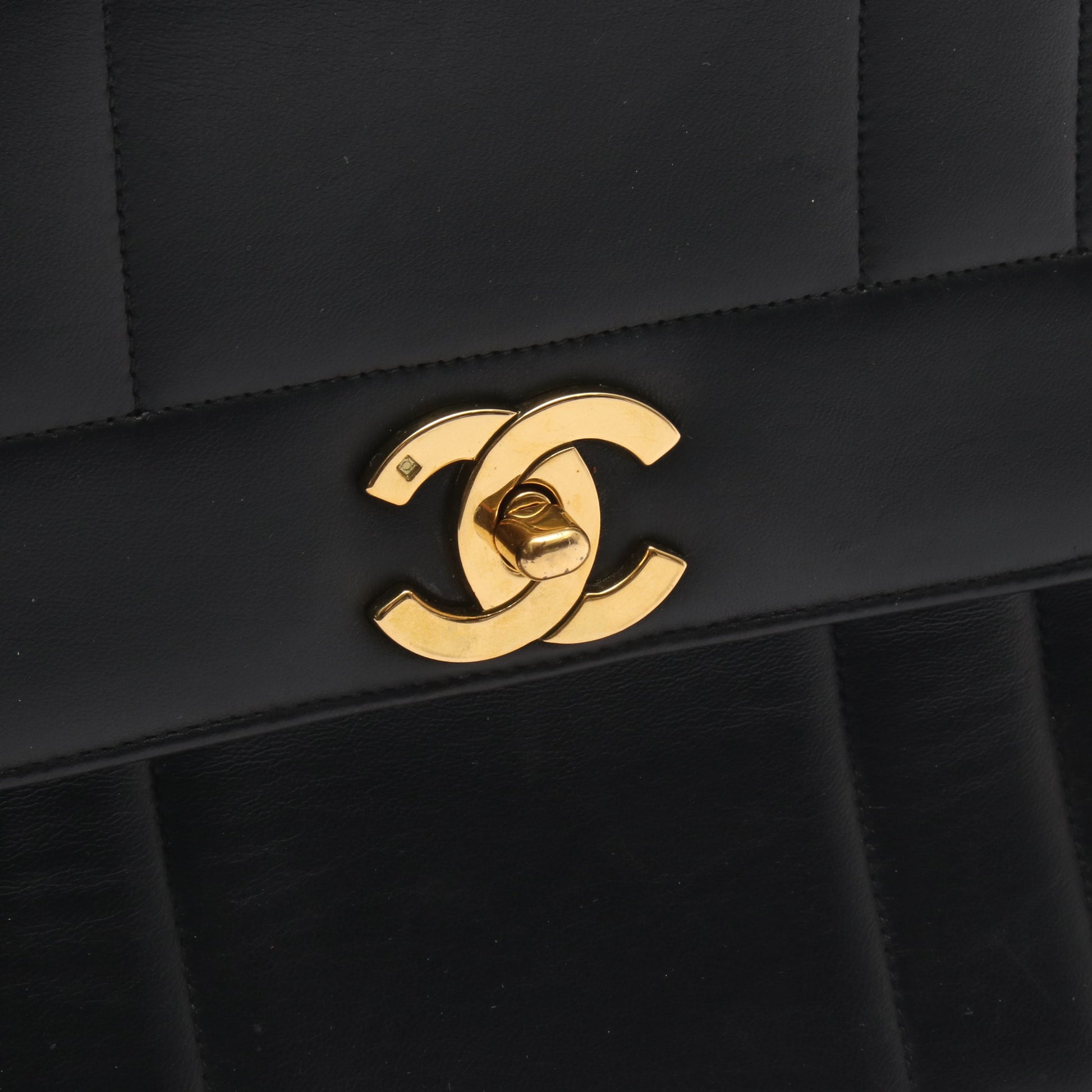 マドモアゼル ハンドバッグ ラムスキン ブラック ゴールド金具 シャネル バッグ CHANEL