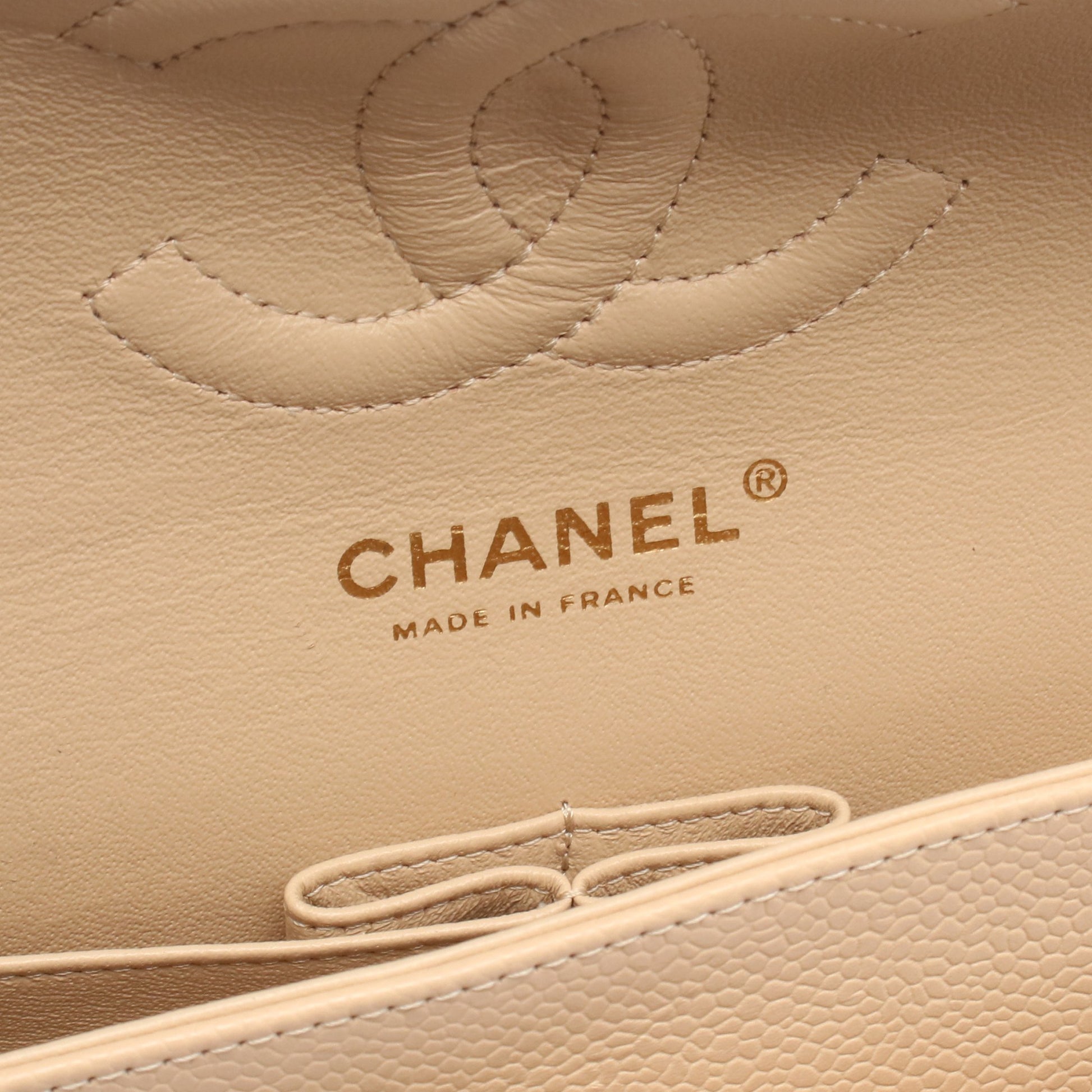 マトラッセ Wフラップ Wチェーンショルダーバッグ キャビアスキン ベージュ ゴールド金具 シャネル バッグ CHANEL
