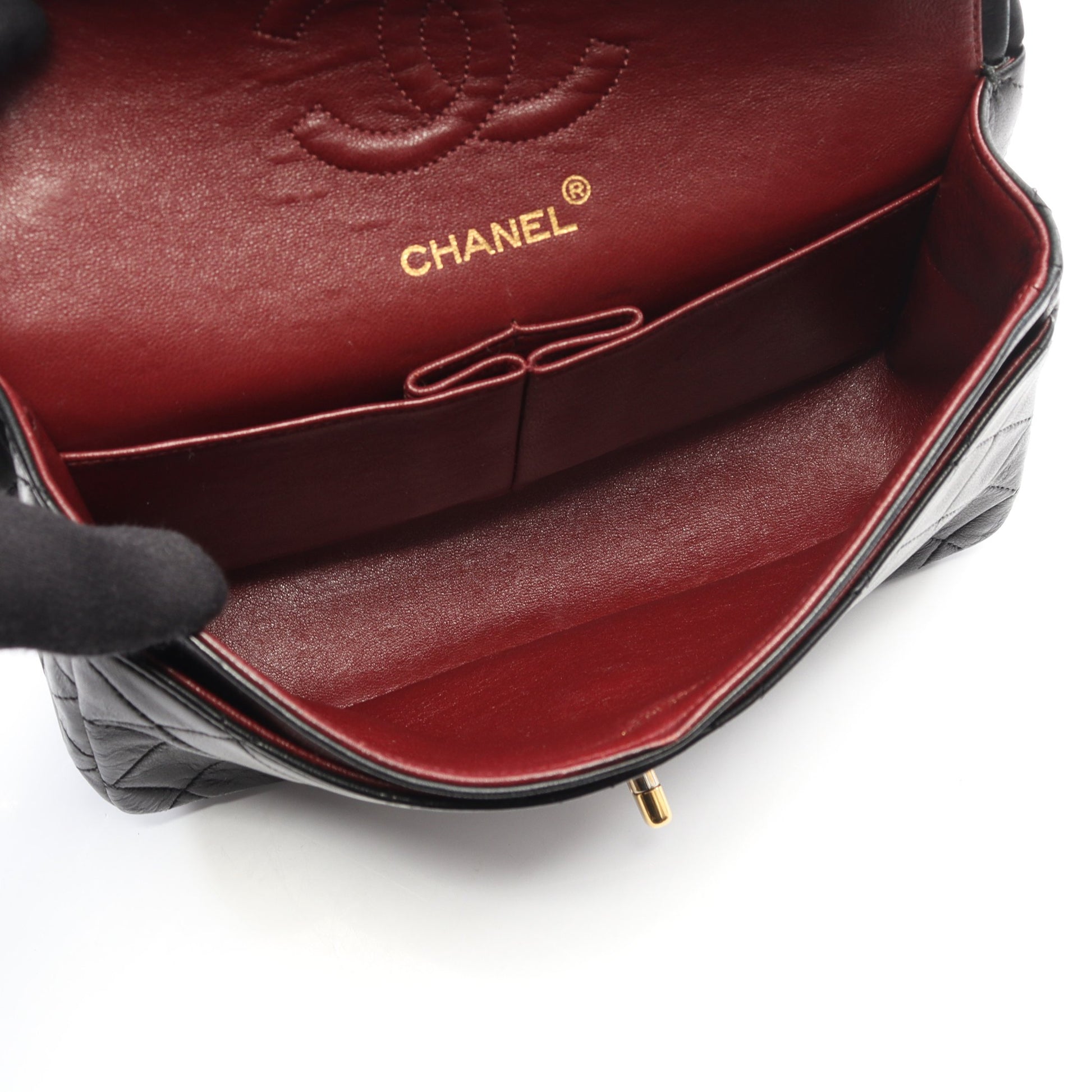 マトラッセ Wフラップ Wチェーンショルダーバッグ ラムスキン ブラック ゴールド金具 シャネル バッグ CHANEL