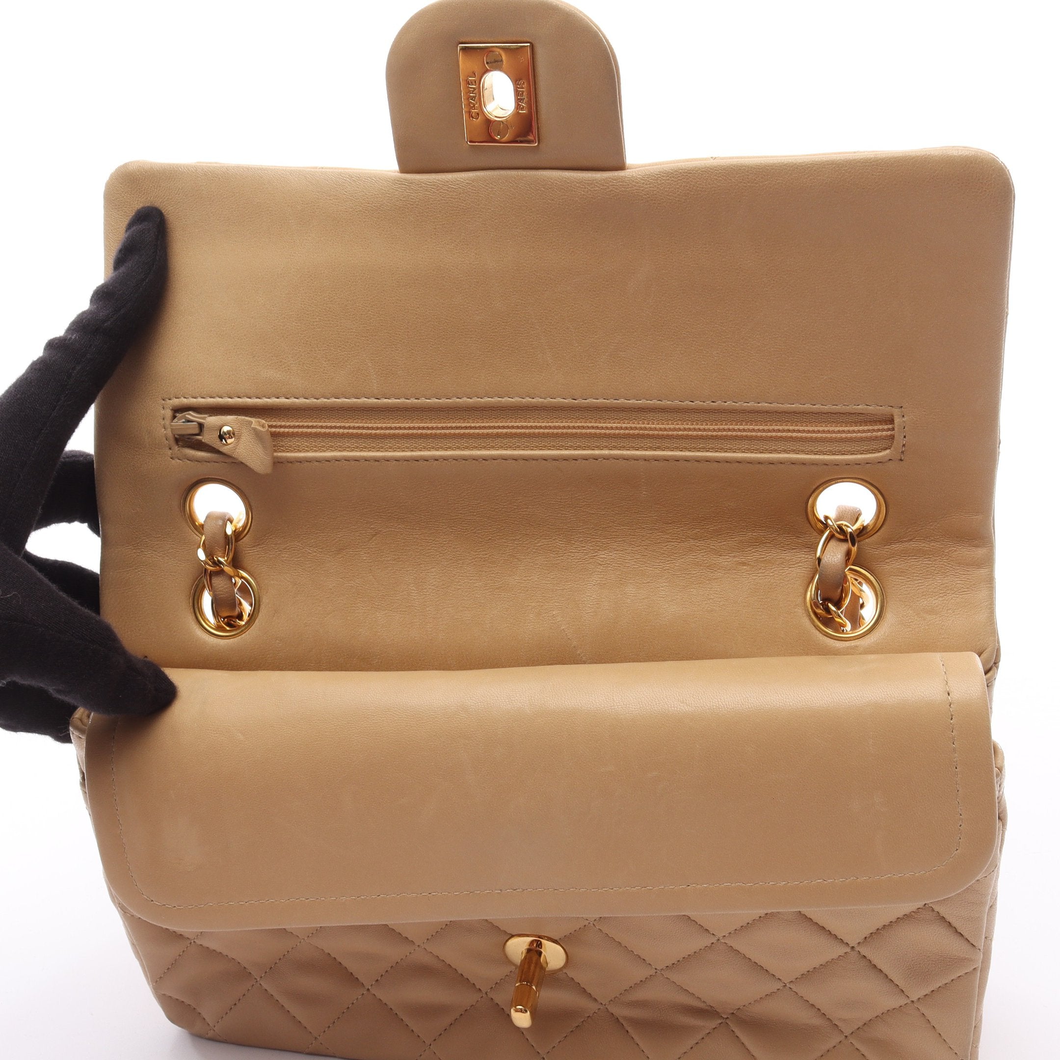 マトラッセ Wフラップ Wチェーンショルダーバッグ ラムスキン ベージュ