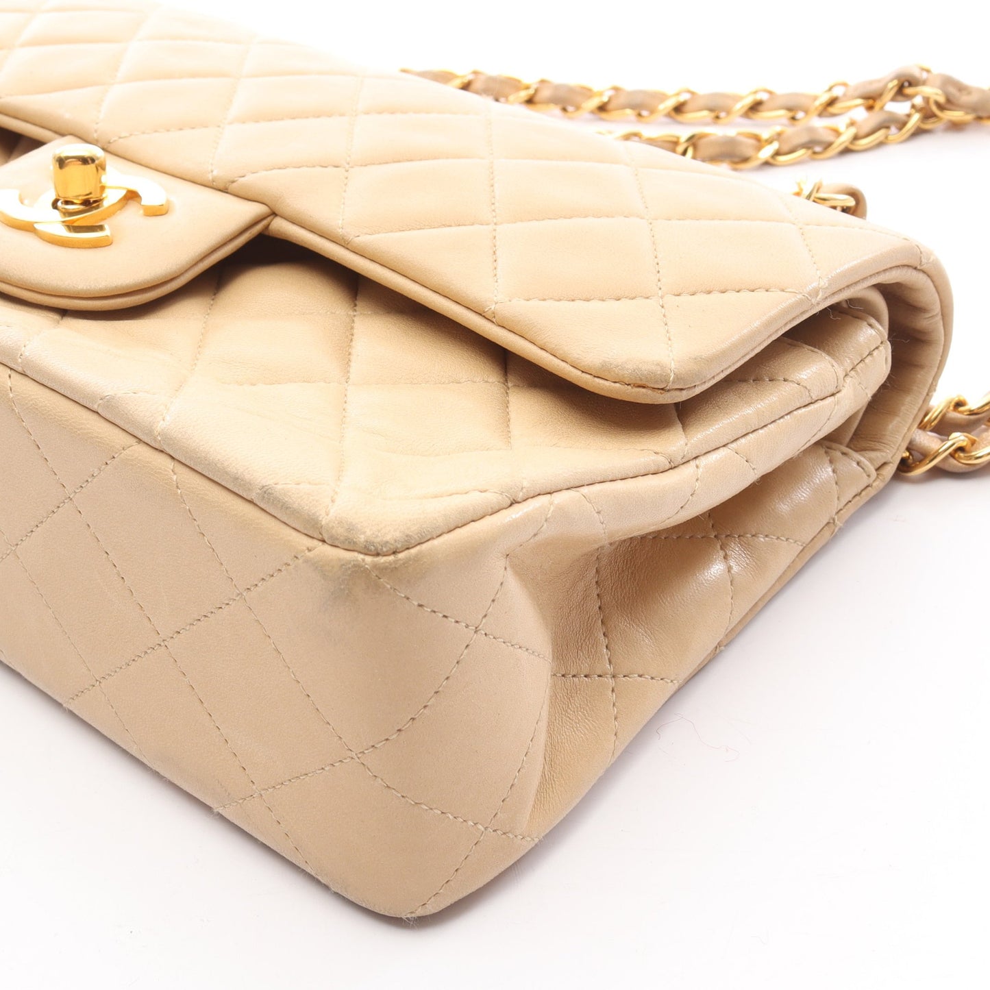 マトラッセ Wフラップ Wチェーンショルダーバッグ ラムスキン ベージュ ゴールド金具 シャネル バッグ CHANEL