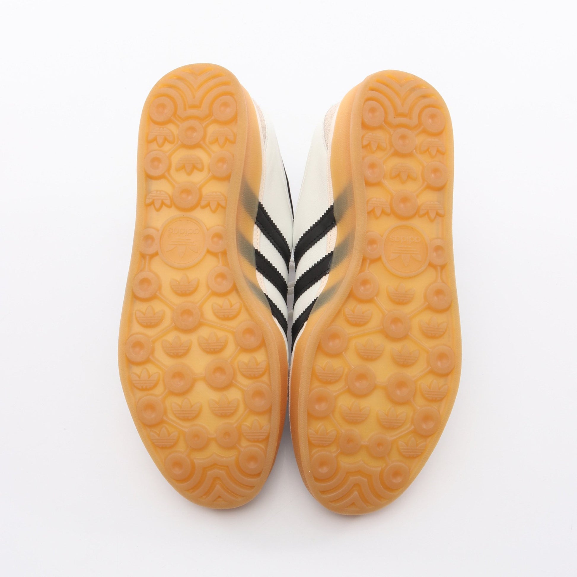 adidas × Bad Bunny Gazelle Indoor スニーカー レザー ファブリック ホワイト ブラック アディダス シューズ adidas