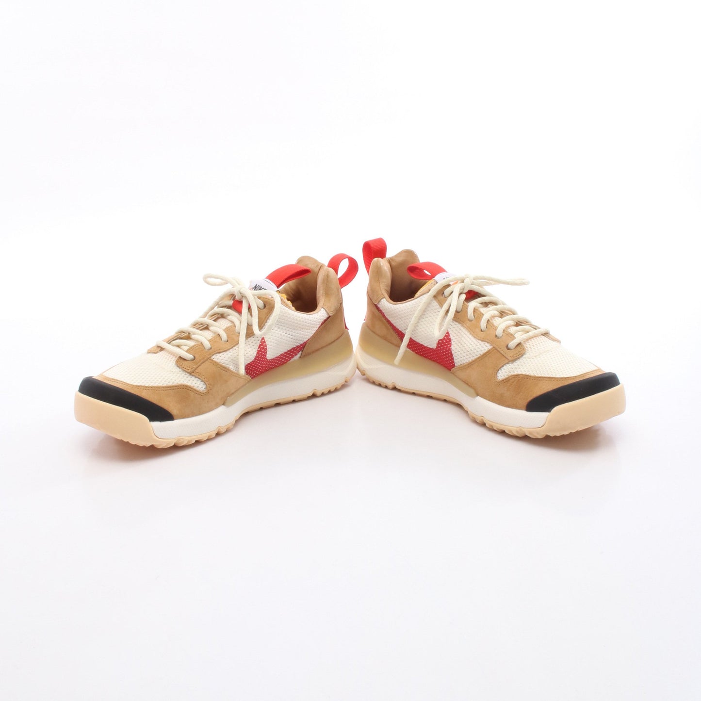 NIKE × Tom Sachs Craft Mars Yard 3.0 スニーカー ヌバック メッシュ ライトブラウン オフホワイト レッド ナイキ