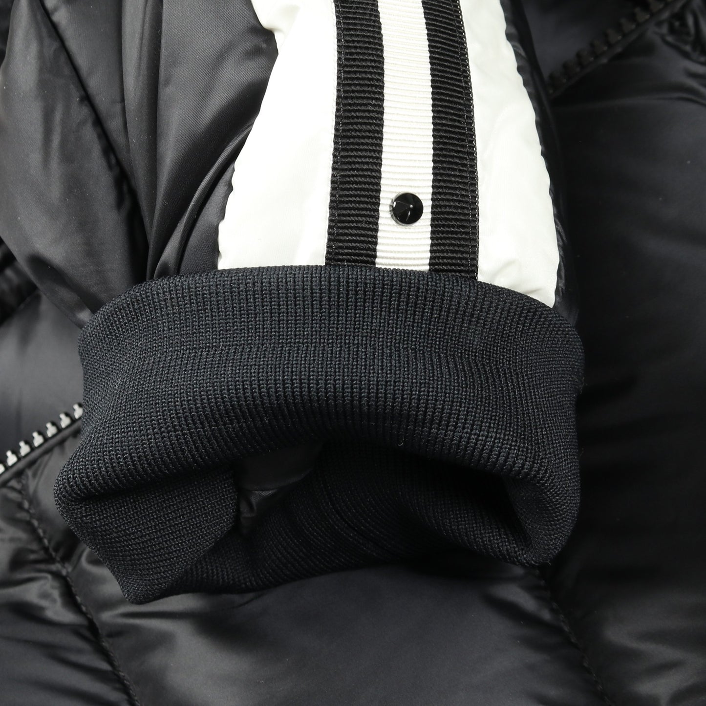 STELLAIRE ダウンジャケット ナイロン ブラック フード付き モンクレール アウター MONCLER