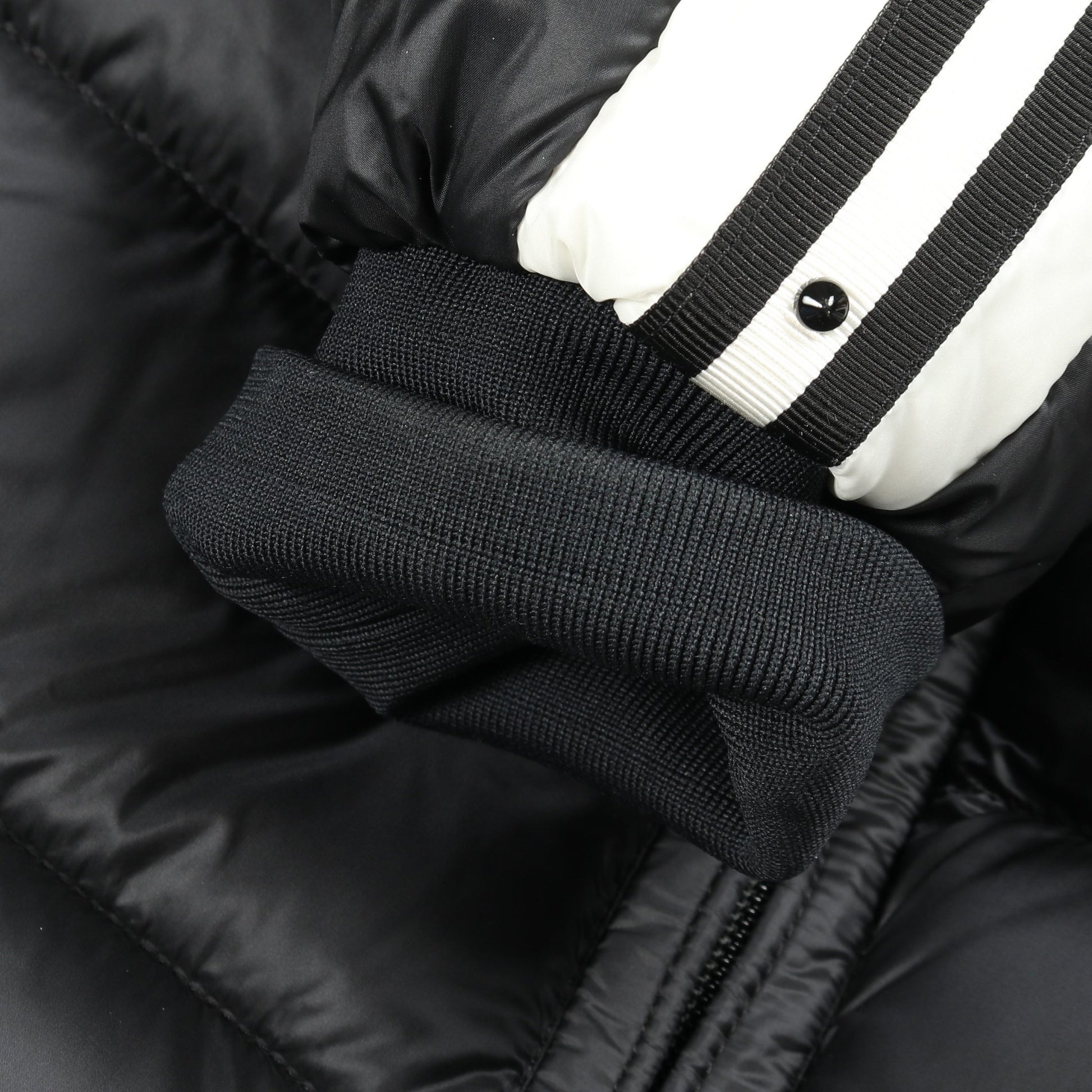STELLAIRE ダウンジャケット ナイロン ブラック フード付き モンクレール アウター MONCLER