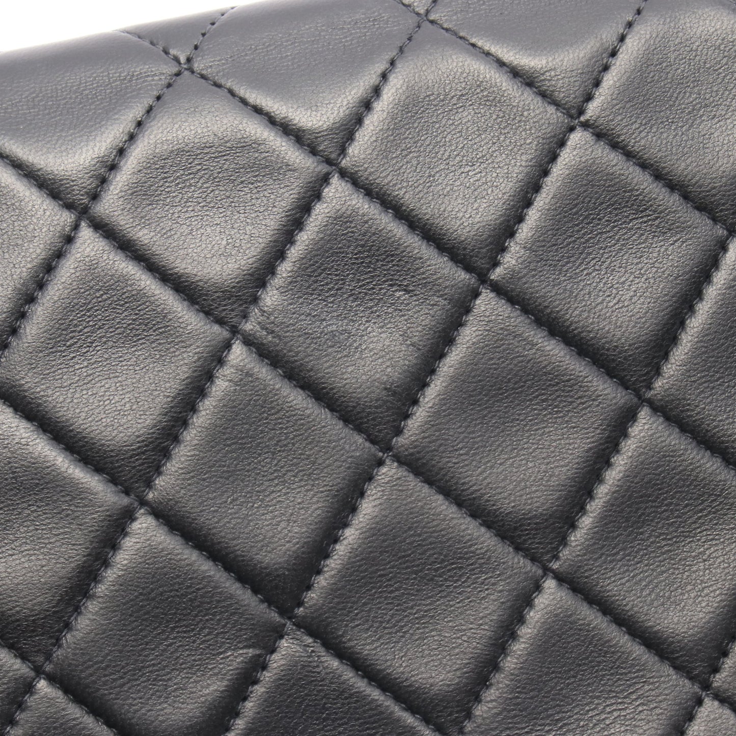 マトラッセ フルフラップ チェーンショルダーバッグ ラムスキン ブラック ゴールド金具 シャネル バッグ CHANEL