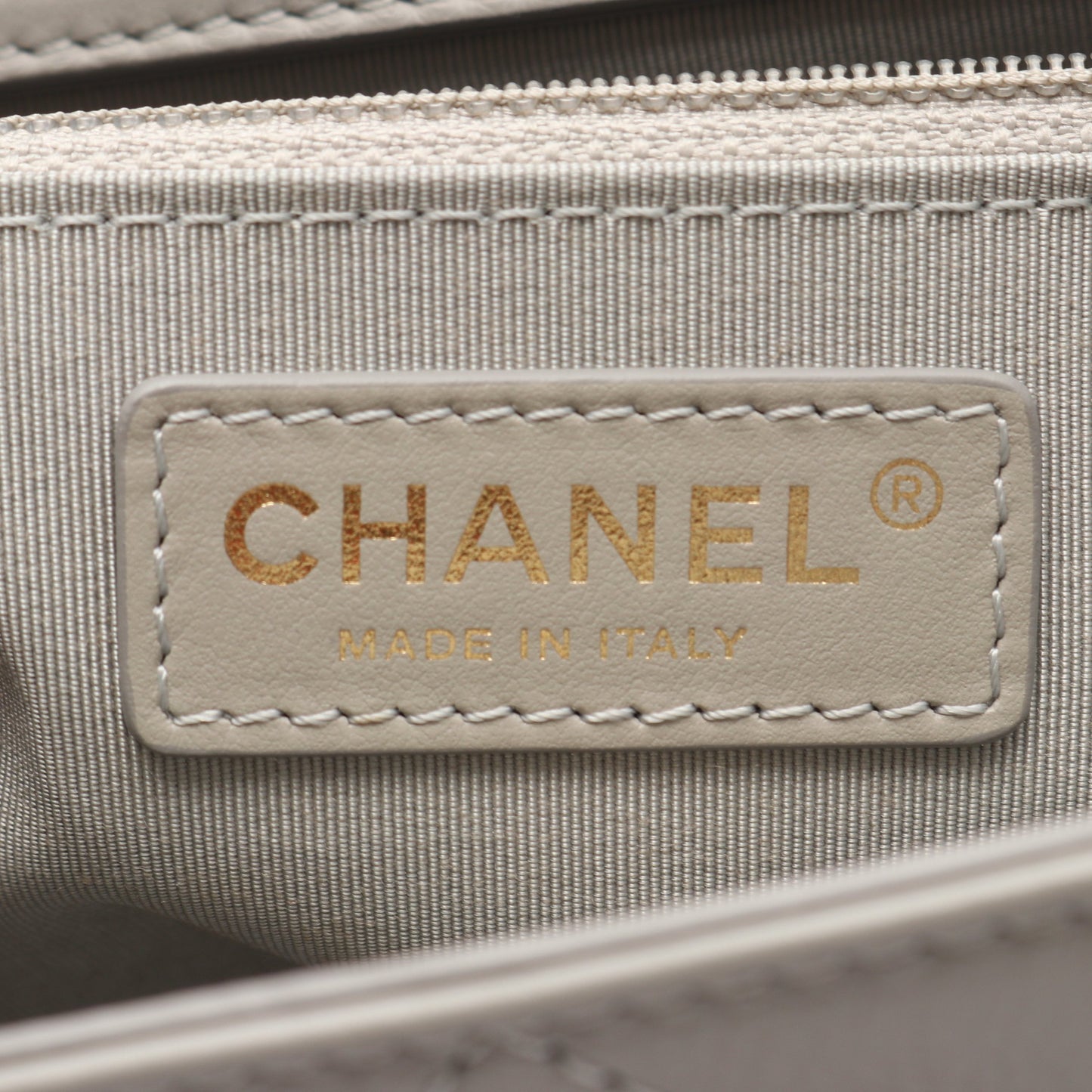 マトラッセ チェーンショルダーバッグ レザー グレー ゴールド金具 2WAY シャネル バッグ CHANEL