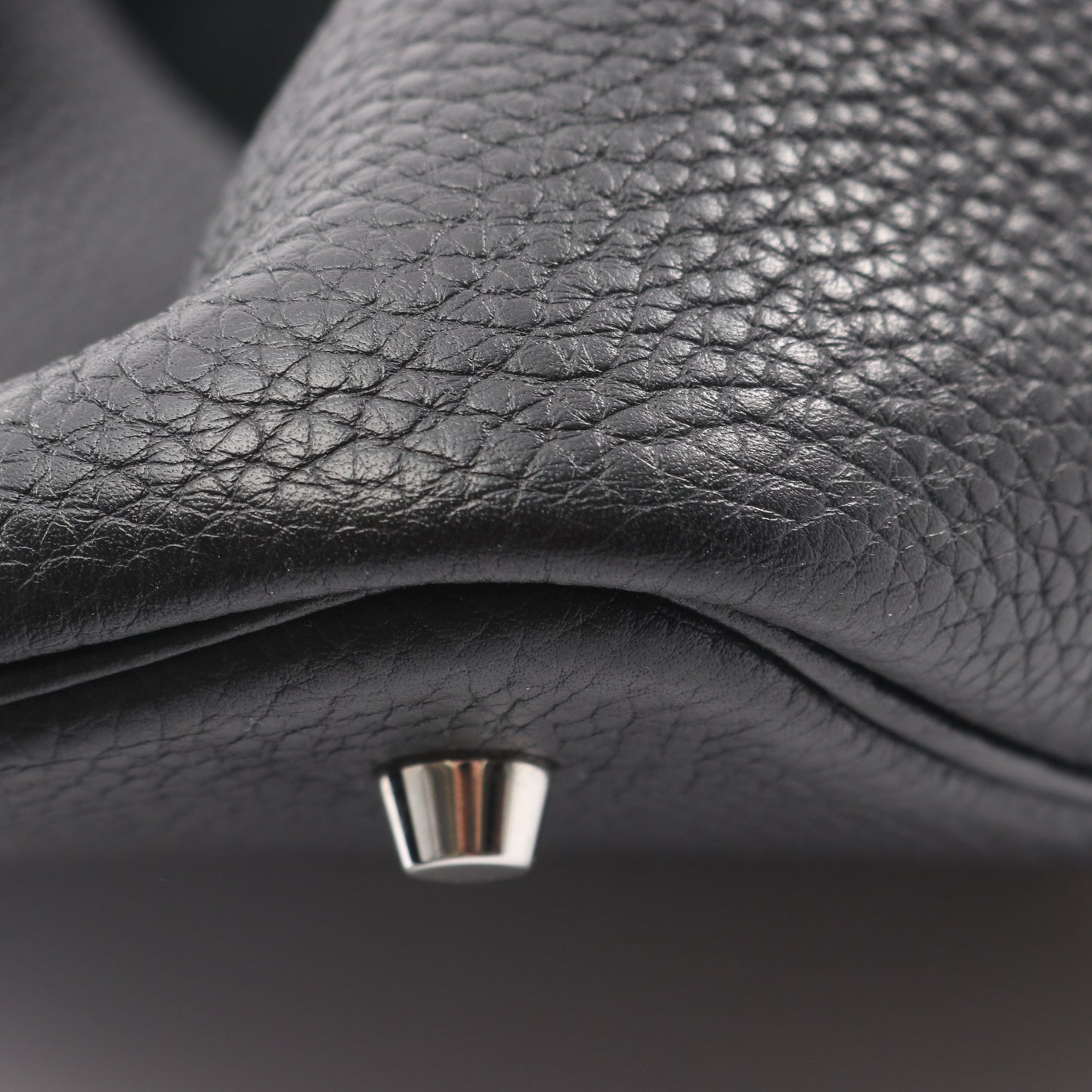 ピコタンロックMM ハンドバッグ トリヨンクレマンス ブラック シルバー金具 C刻印 エルメス バッグ HERMES