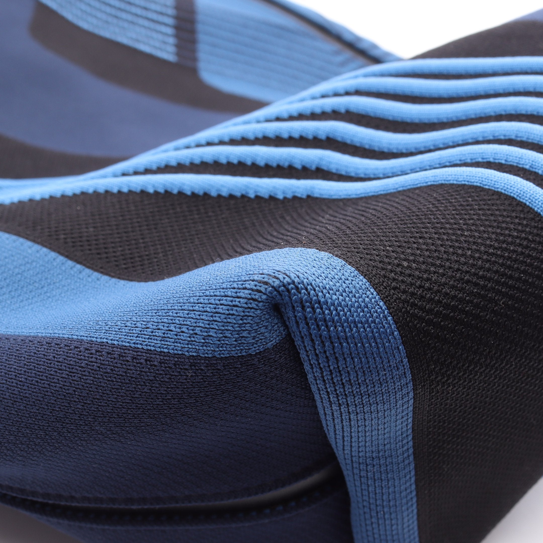 エトリヴィエール ショルダーMM ワンショルダーバッグ ディナモニット