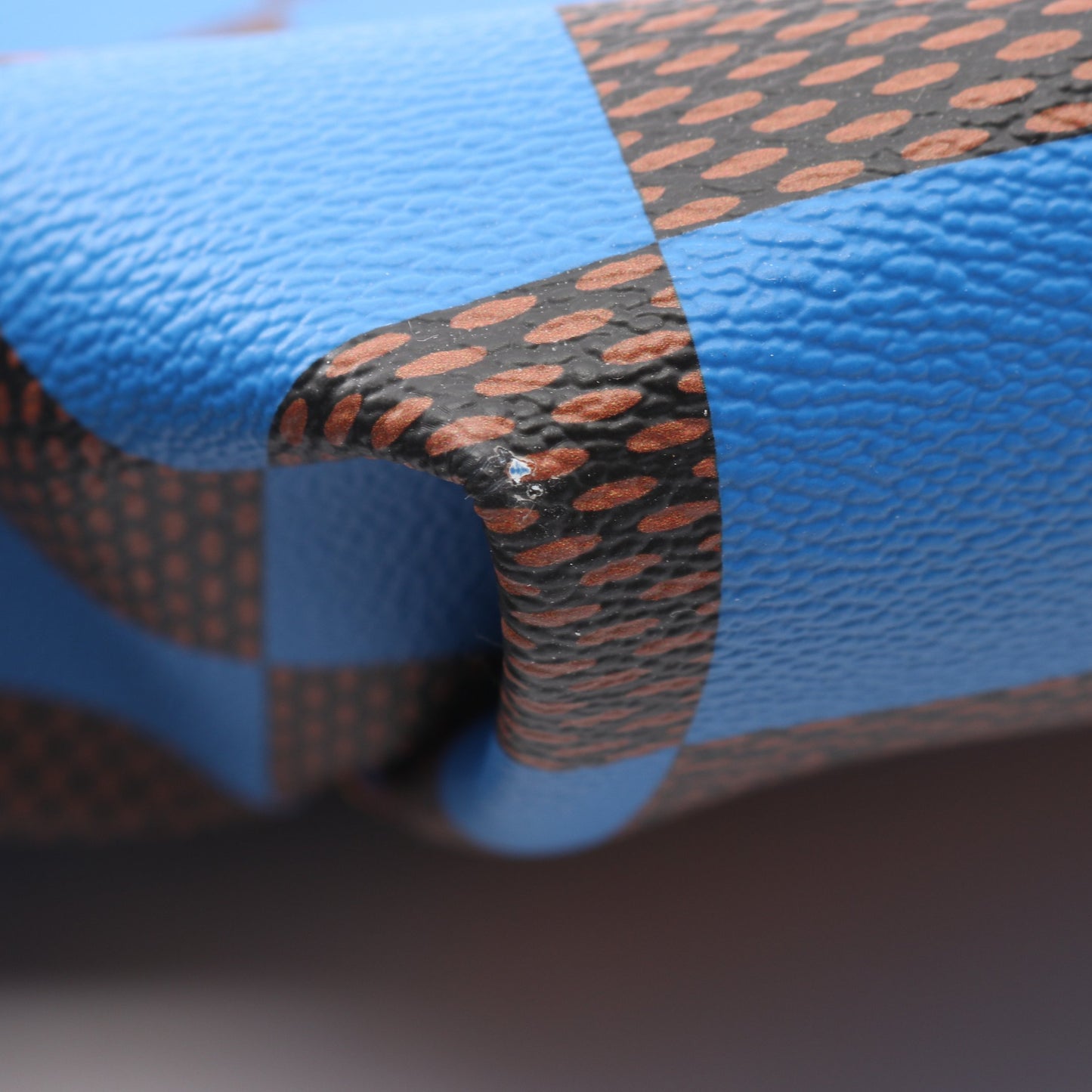 サックプラ ソフトEW ダミエポップ ショルダーバッグ トートバッグ PVC レザー ブラウン ブルー 2WAY ルイヴィトン バッグ LOUIS VUITTON