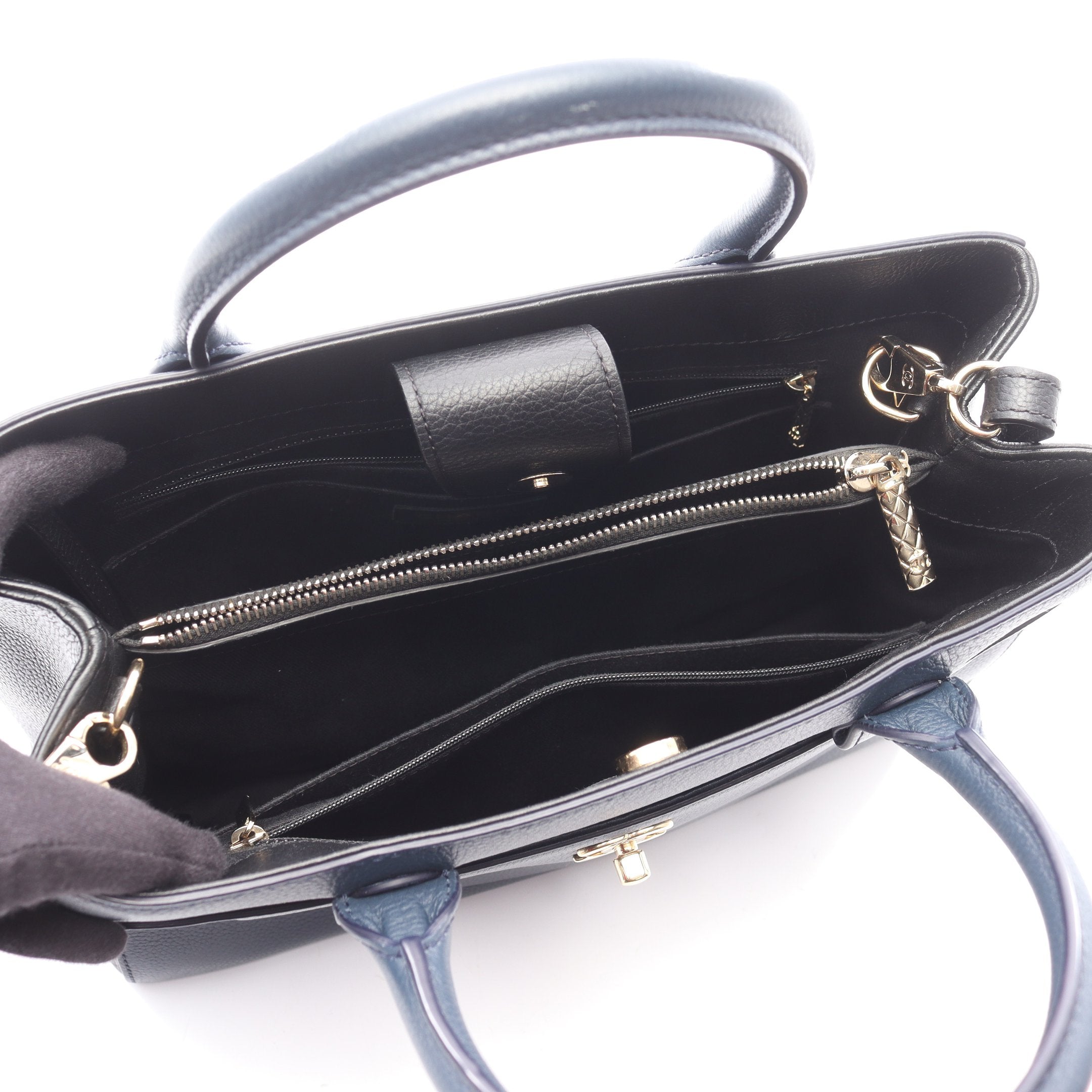 本物 シャネル CHANEL ココマーク ネオ エグゼクティブ トート 2WAY ショルダーバッグ ハンドバッグ レザー ブラック Neo Executive Tote バッグ 中古・ シャネル ネオ エグゼクティブ トート スモール ココマーク (CHANEL