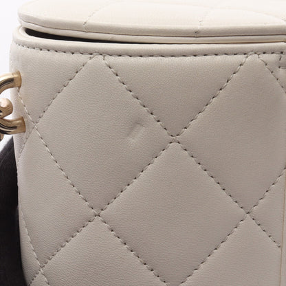 マトラッセ バニティバッグ チェーンショルダーバッグ ラムスキン オフホワイト ゴールド金具 シャネル バッグ CHANEL